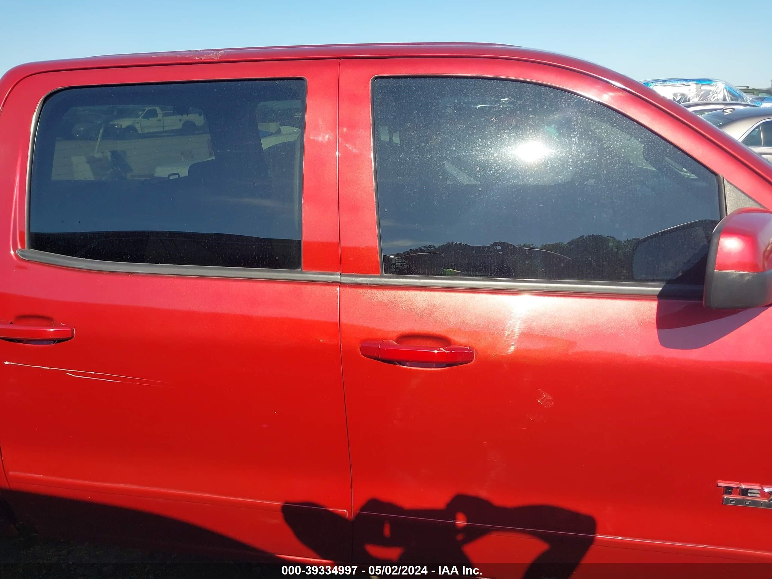 2018 Chevrolet Silverado 1500 1Lt vin: 3GCPCREH8JG283737