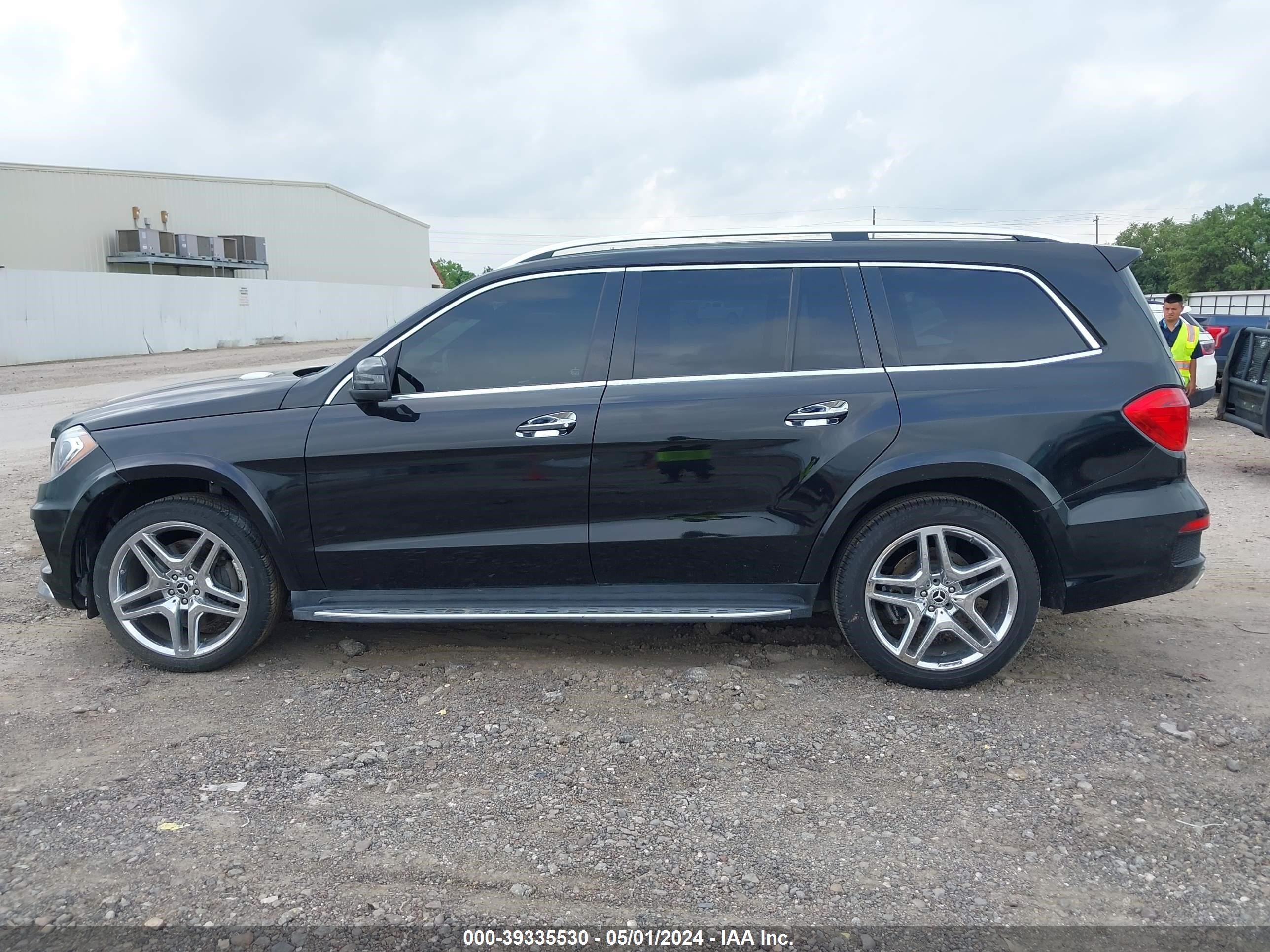 2013 Mercedes-Benz Gl 550 4Matic vin: 4JGDF7DEXDA157304