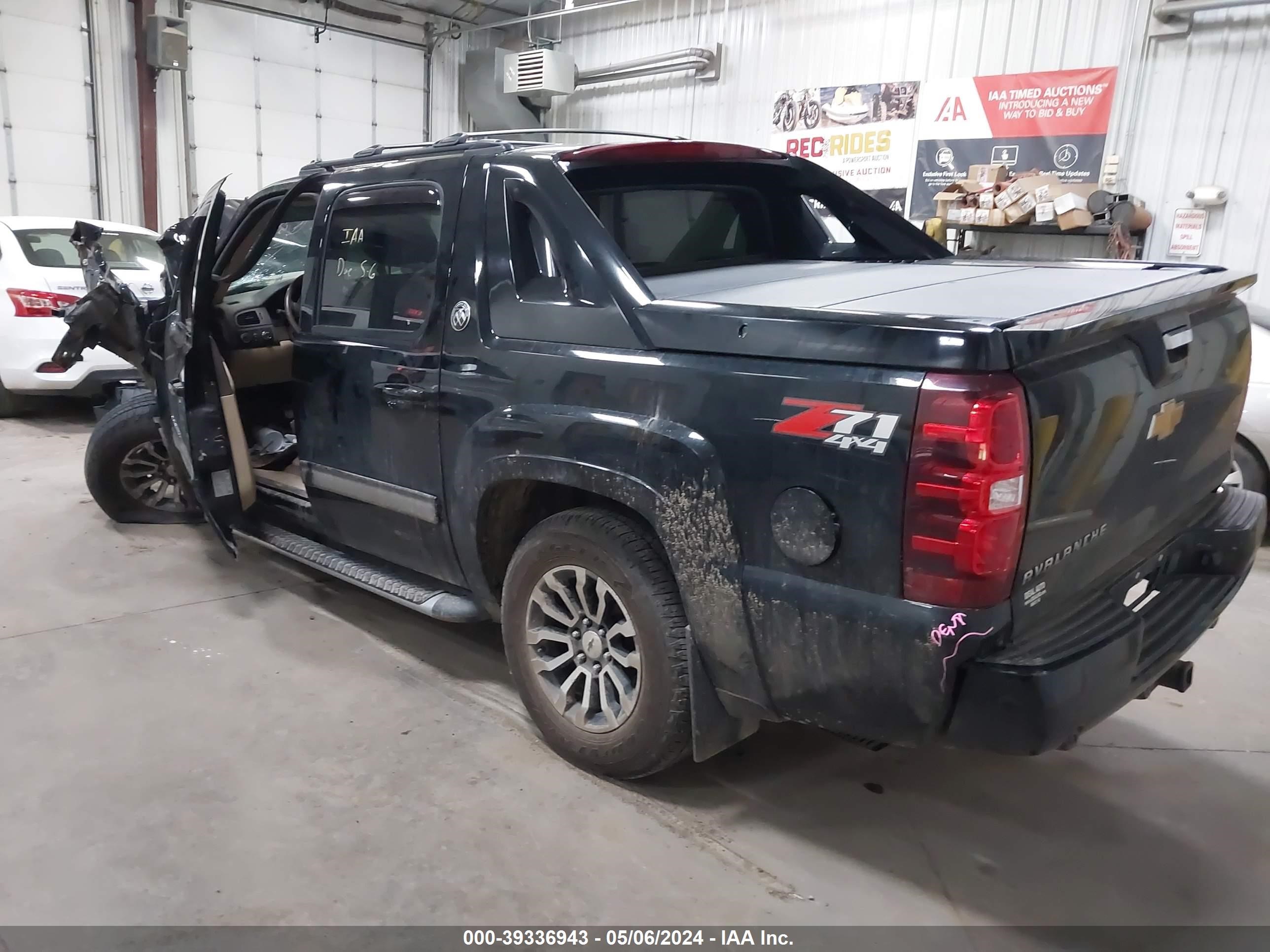 2013 Chevrolet Avalanche Lt vin: 3GNTKFE78DG135333