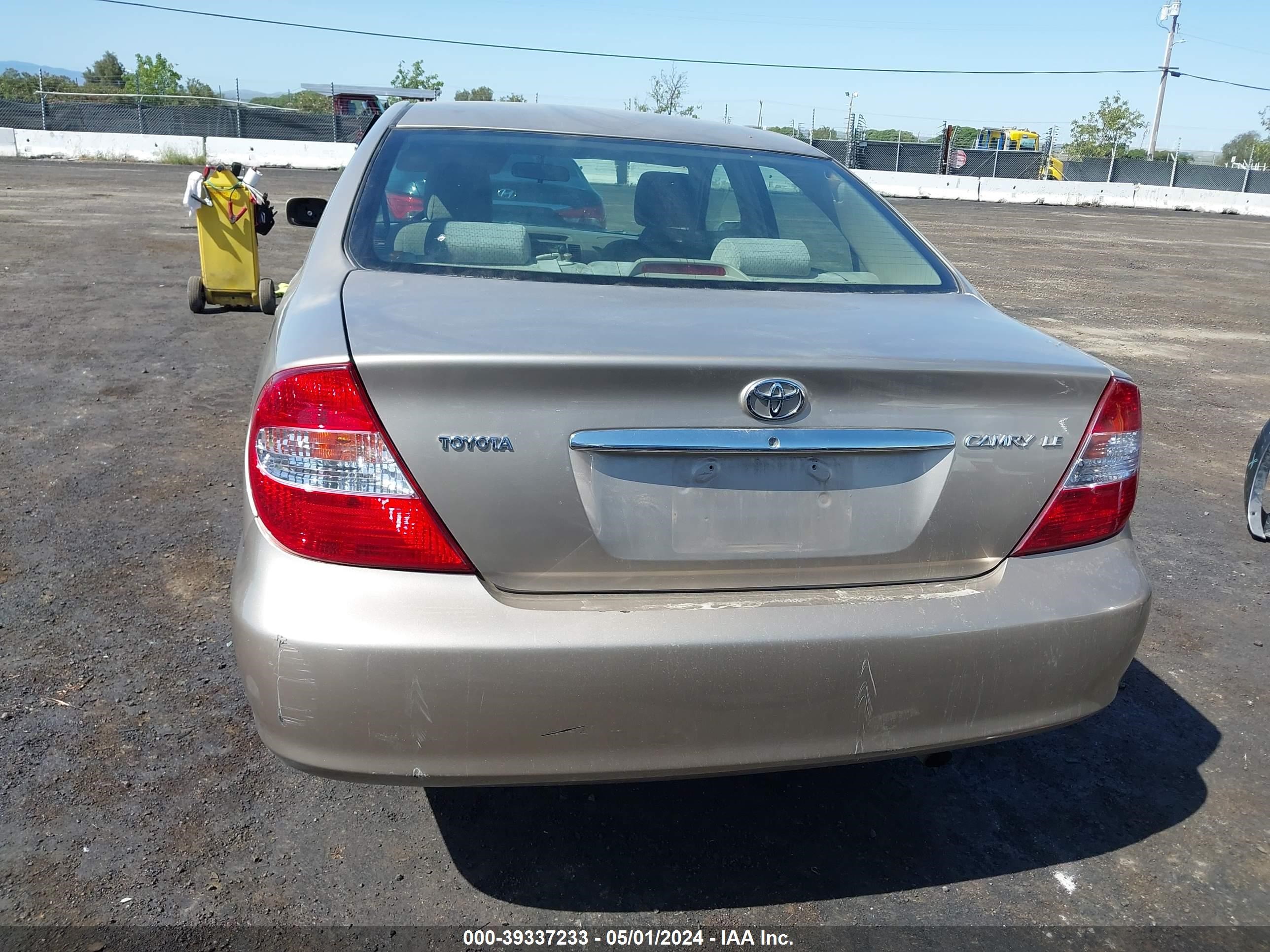 4T1BE32K14U827462 2004 Toyota Camry Le