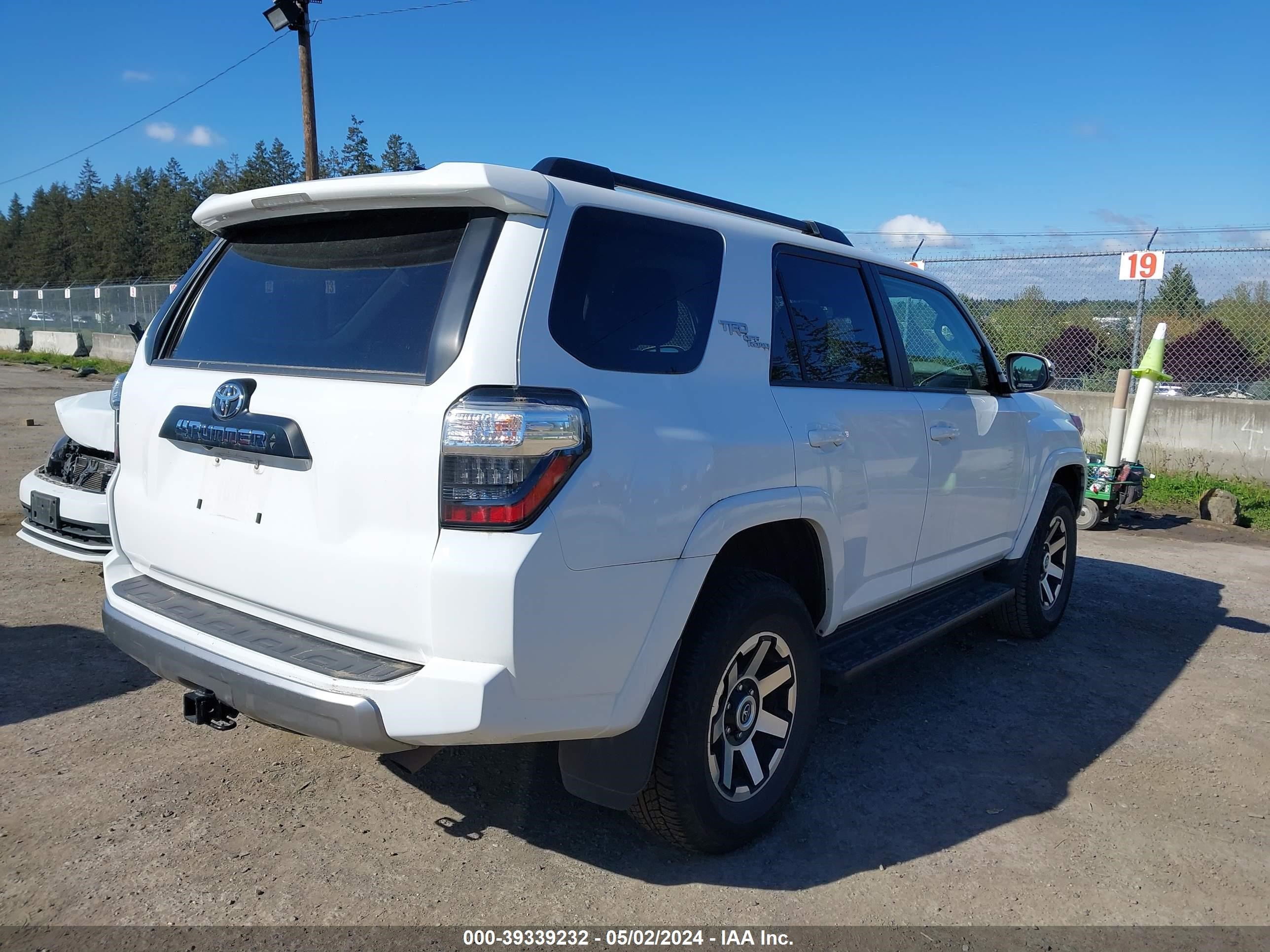 2022 Toyota 4Runner Trd Off Road Premium vin: JTERU5JR7N6052506