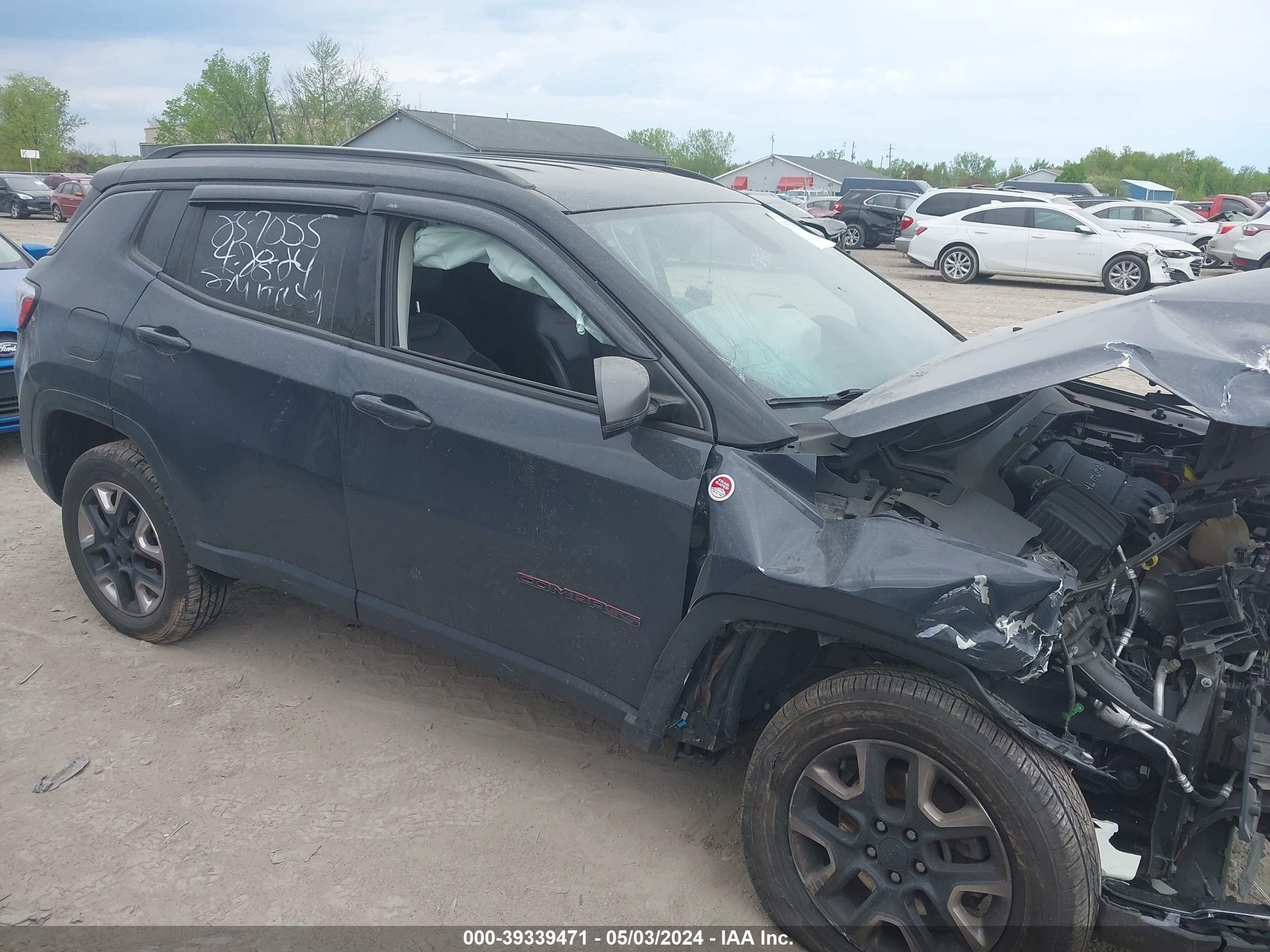 2018 Jeep Compass Trailhawk 4X4 vin: 3C4NJDDB5JT259187