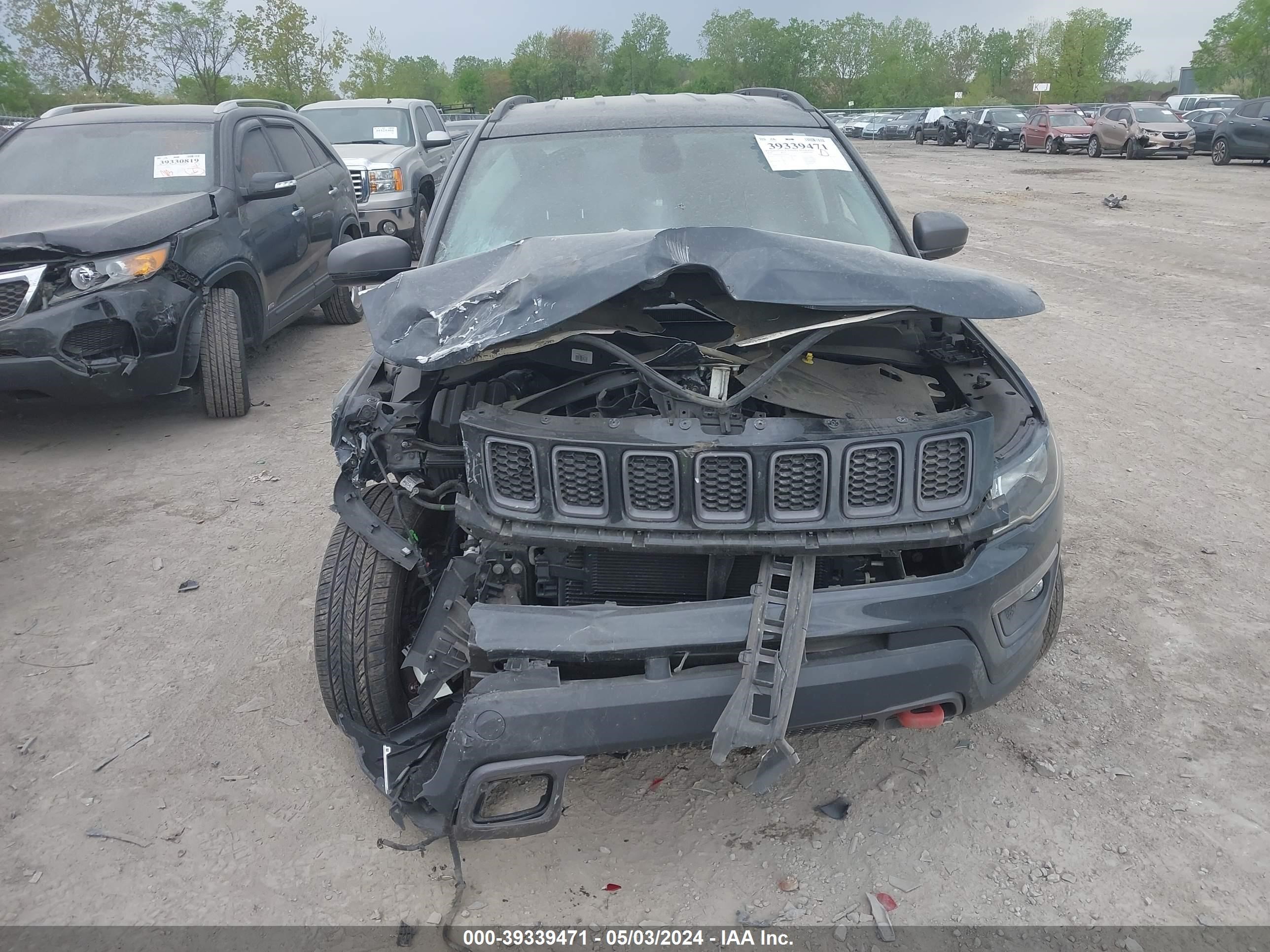 2018 Jeep Compass Trailhawk 4X4 vin: 3C4NJDDB5JT259187