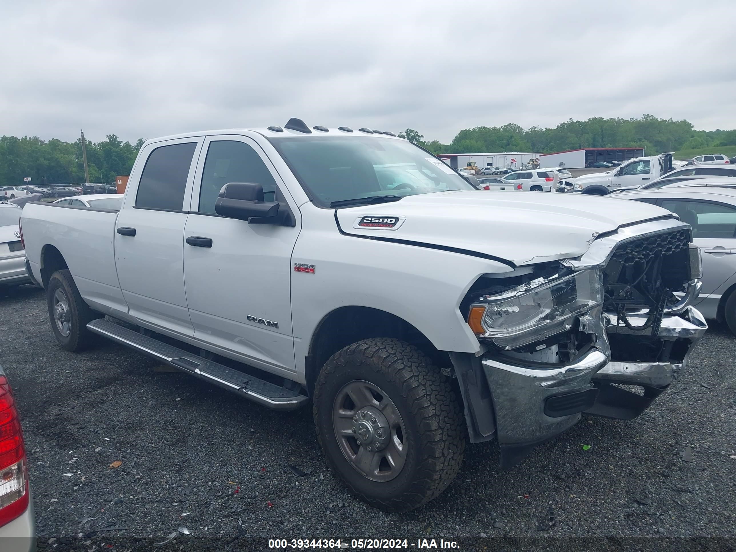 2022 Ram 2500 Tradesman 4X4 8' Box vin: 3C6UR5HJ0NG170421