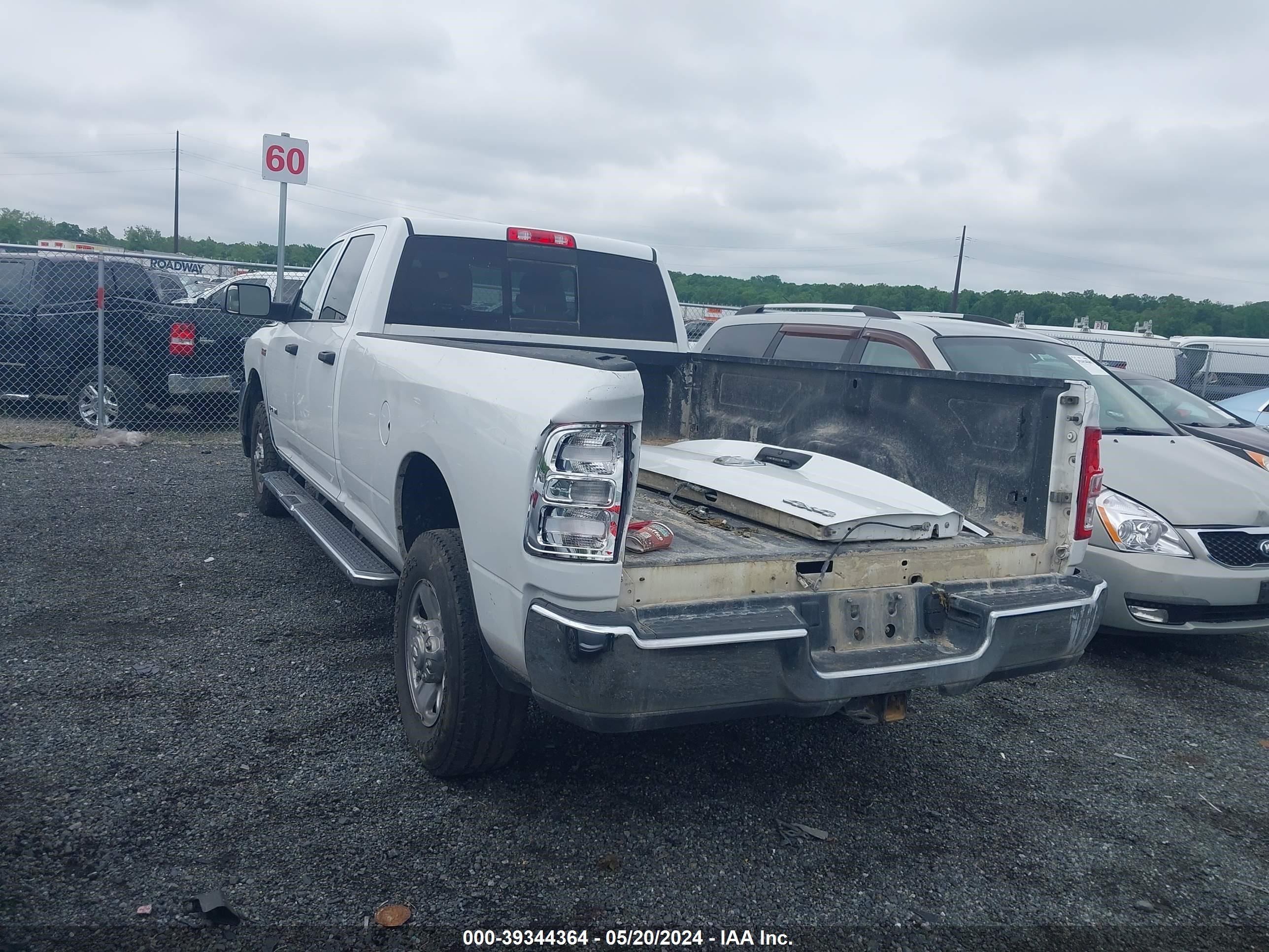 2022 Ram 2500 Tradesman 4X4 8' Box vin: 3C6UR5HJ0NG170421