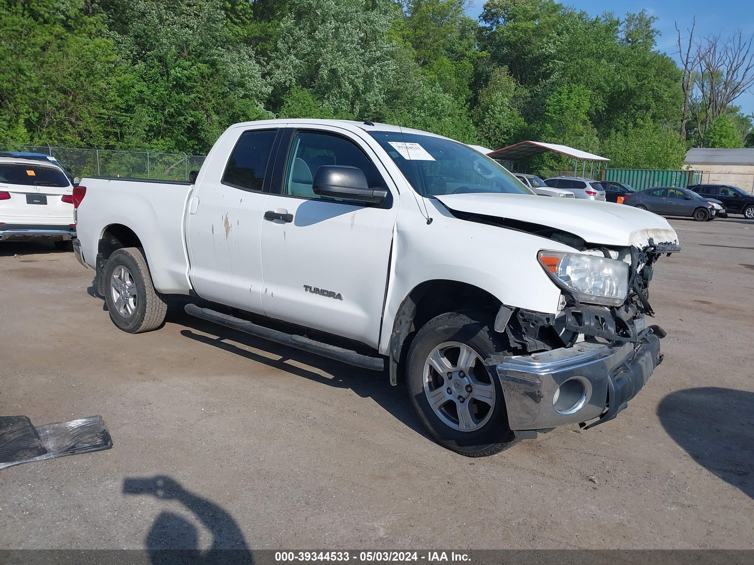 2012 Toyota Tundra Grade 4.6L V8 vin: 5TFUM5F18CX033889