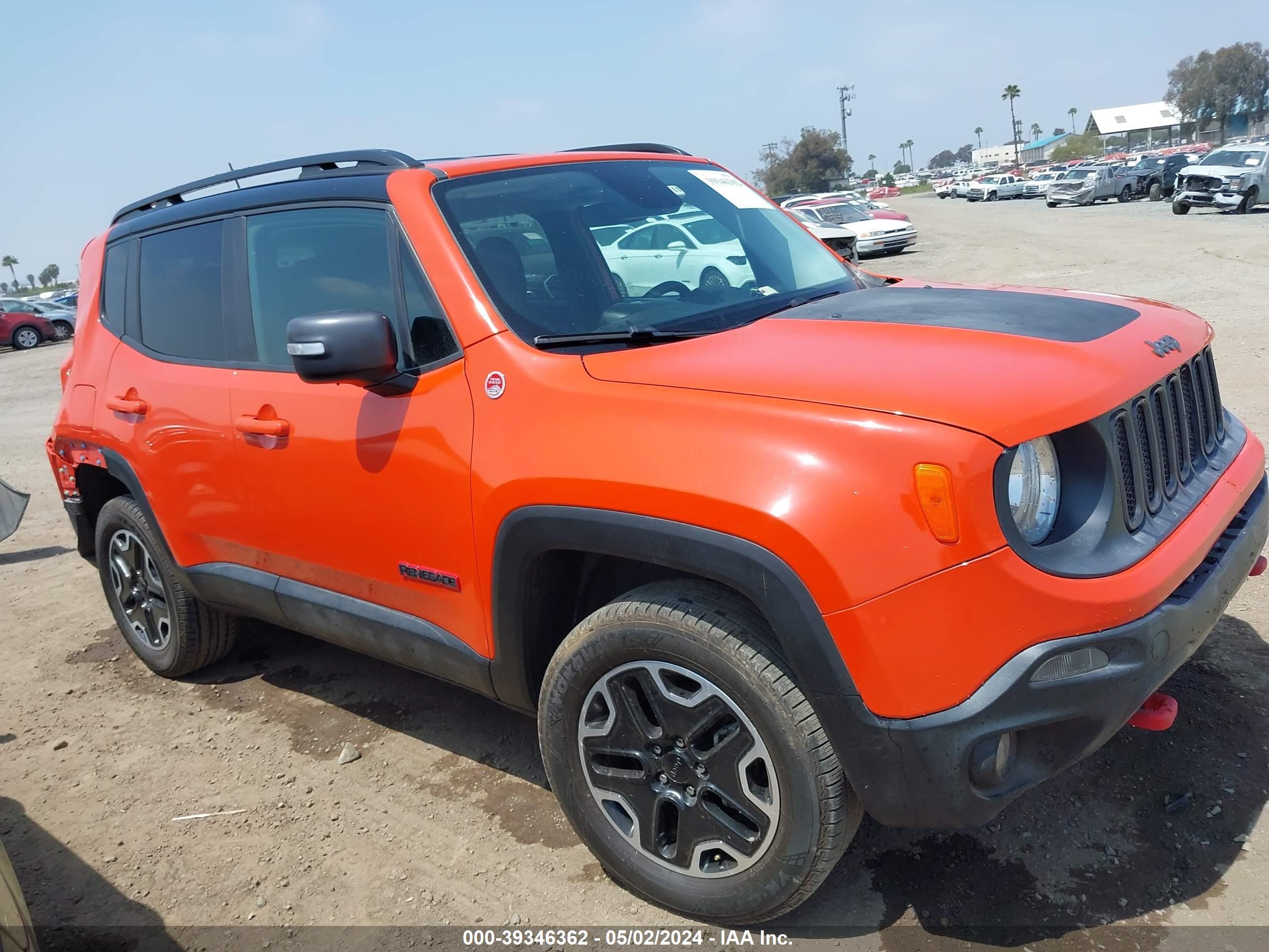 2017 Jeep Renegade Trailhawk 4X4 vin: ZACCJBCB0HPG42680