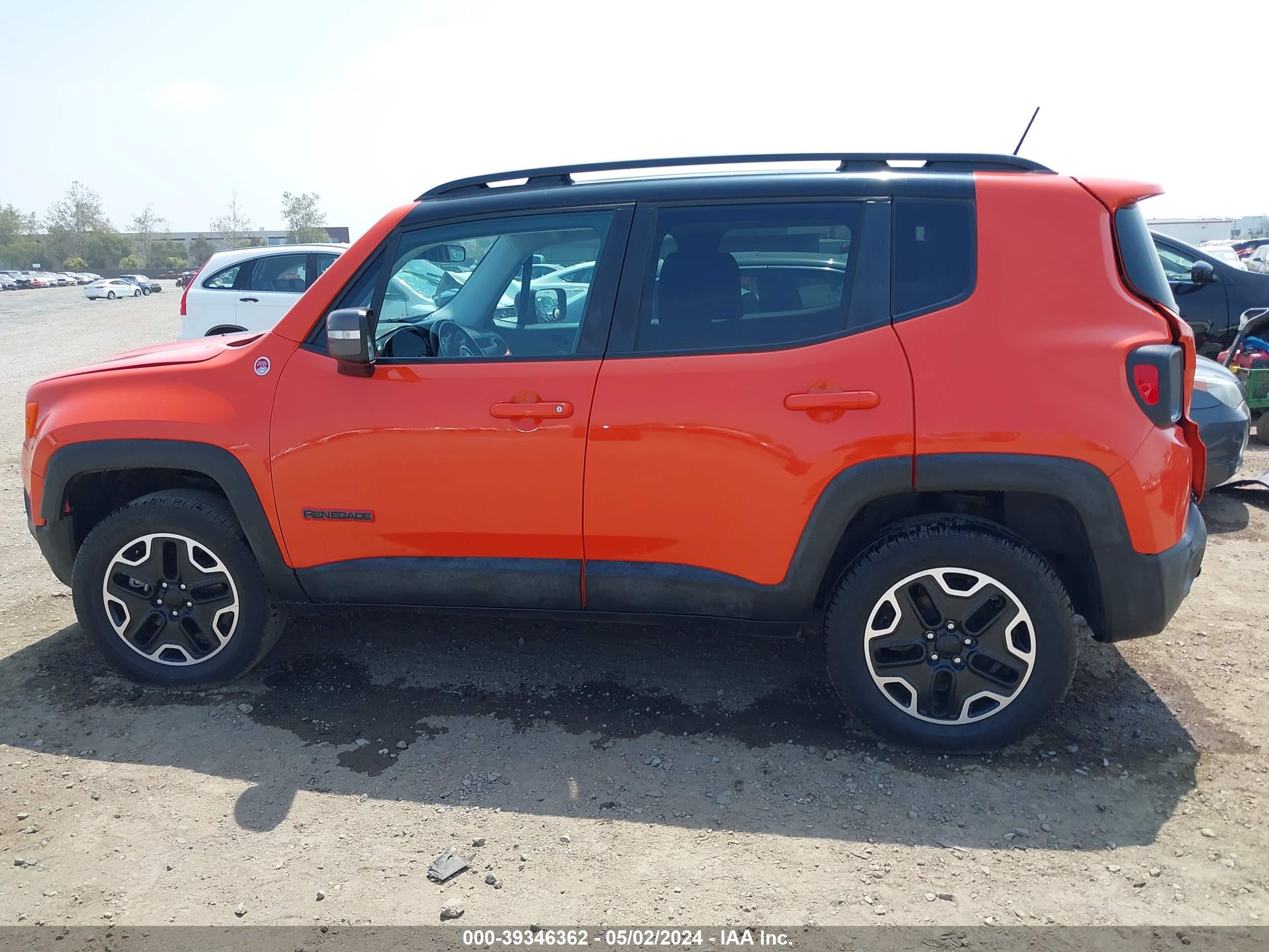 2017 Jeep Renegade Trailhawk 4X4 vin: ZACCJBCB0HPG42680