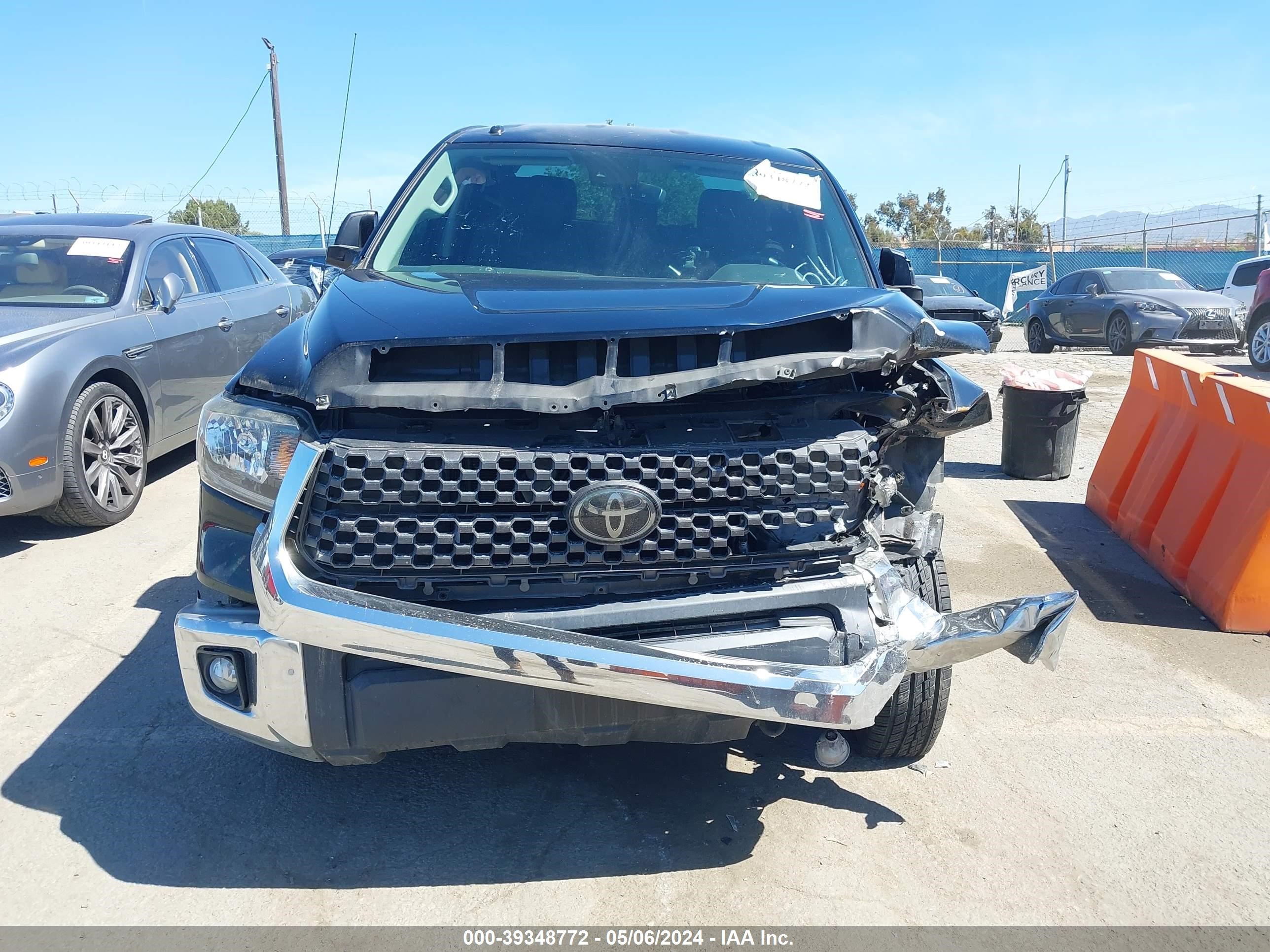 2019 Toyota Tundra Sr5 5.7L V8 vin: 5TFRY5F1XKX254483