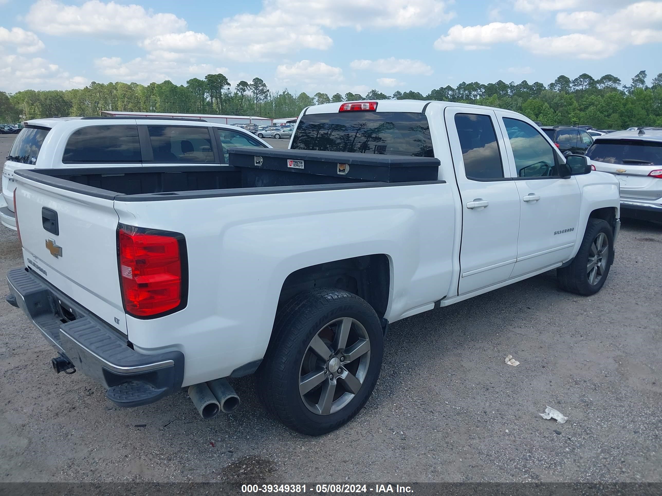 2018 Chevrolet Silverado 1500 1Lt vin: 1GCRCREC4JZ287555