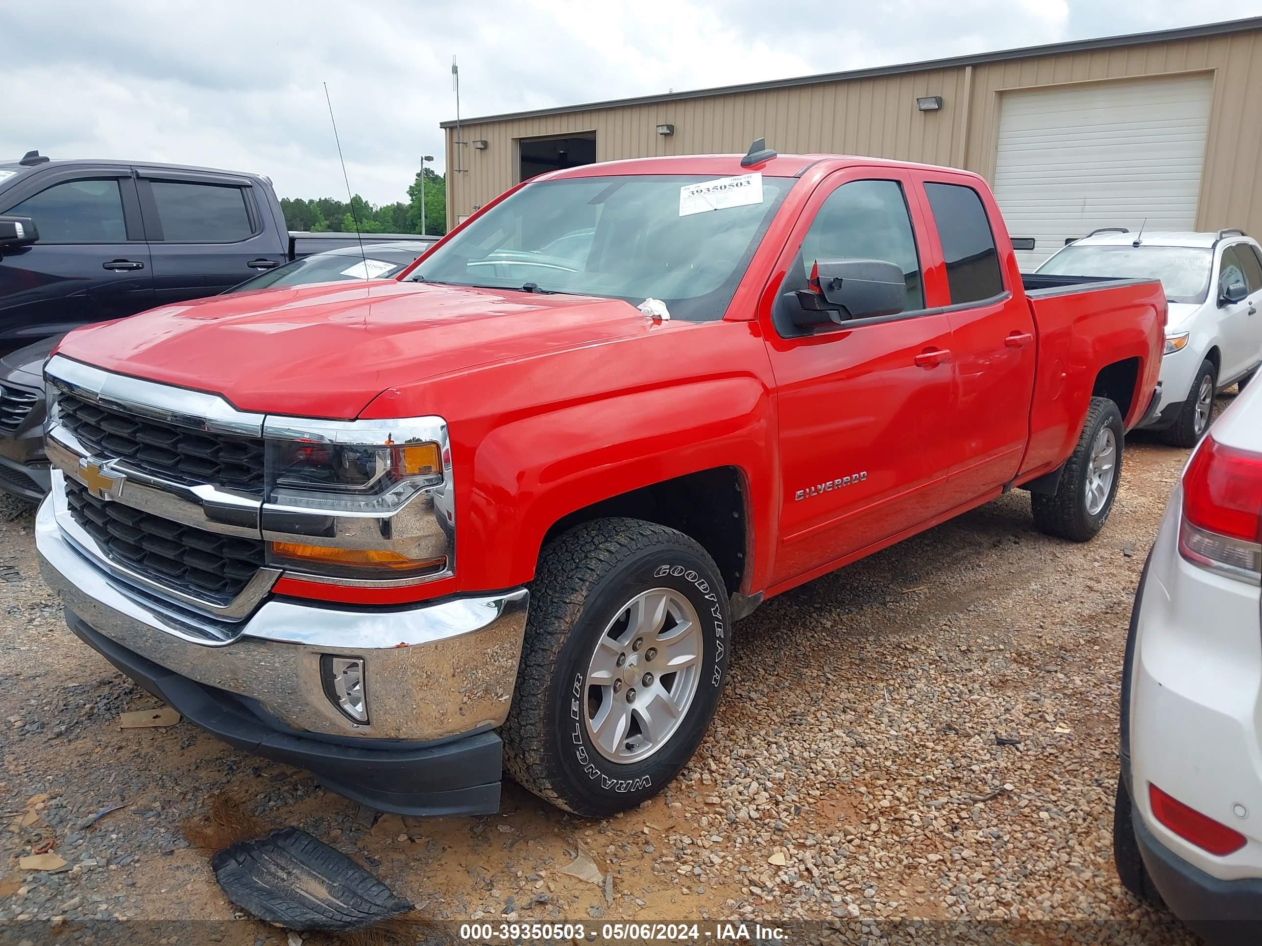 2017 Chevrolet Silverado 1500 1Lt vin: 1GCRCREC0HZ325101