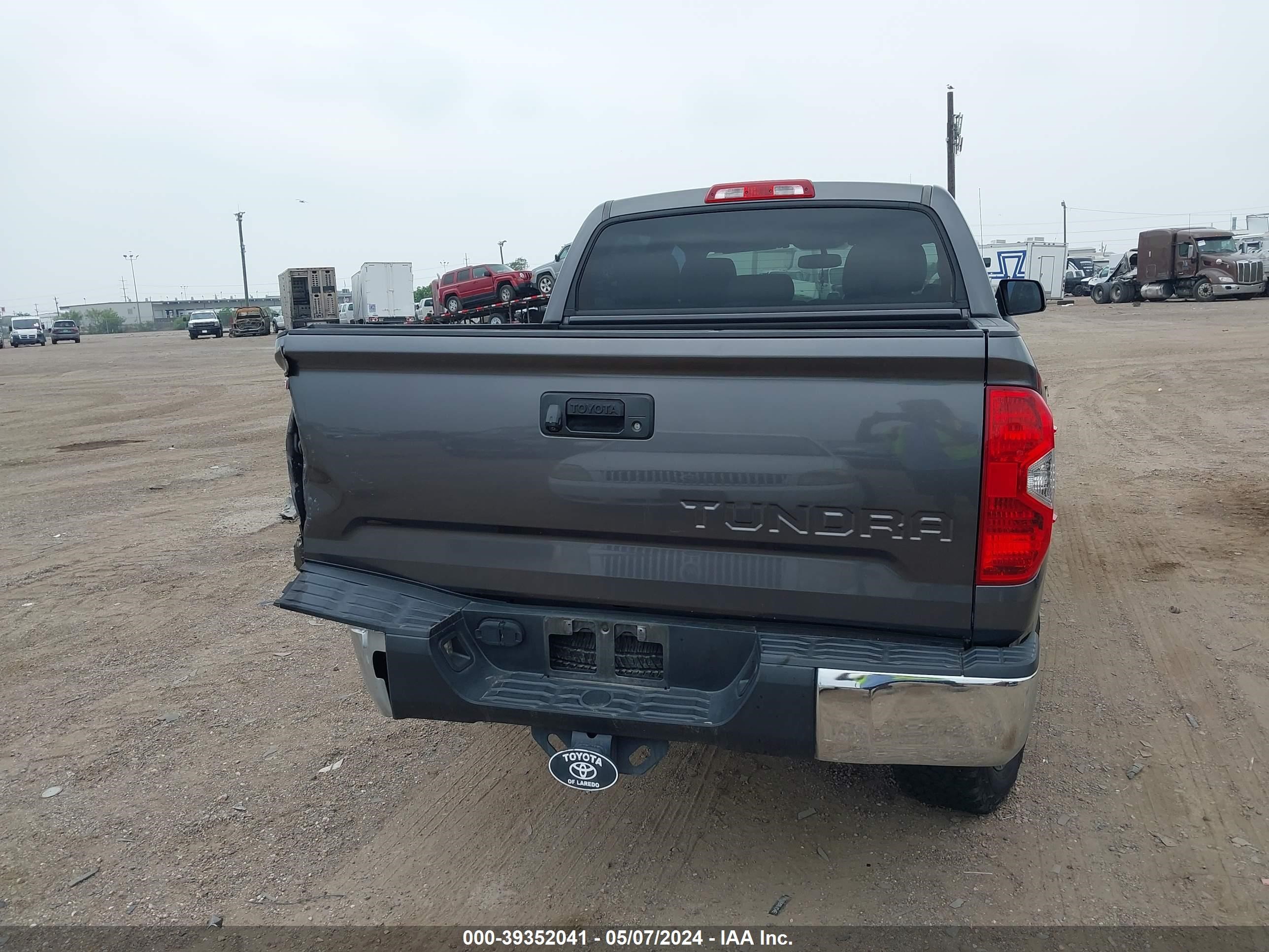 2014 Toyota Tundra Sr5 5.7L V8 vin: 5TFEY5F19EX165572