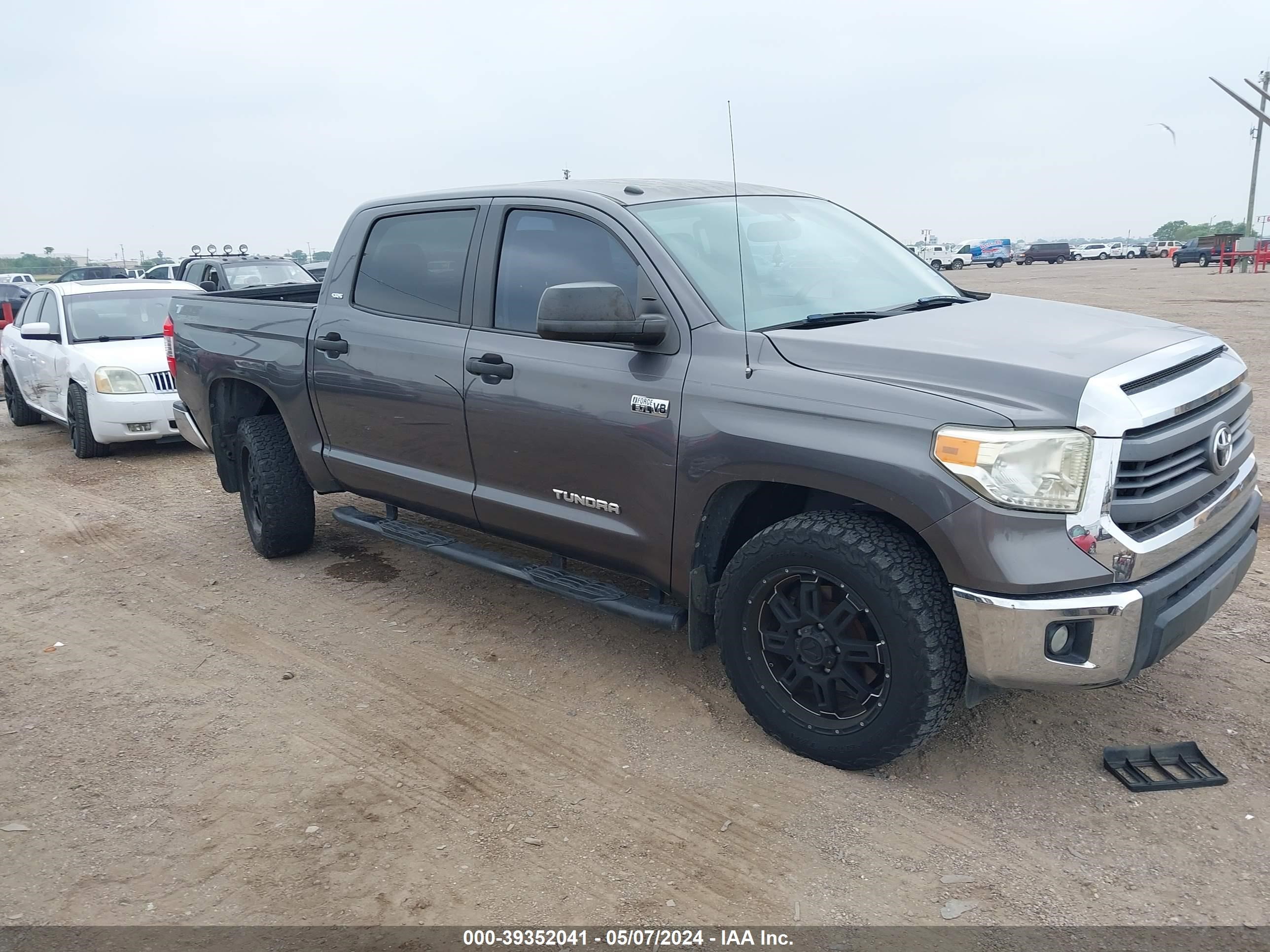 2014 Toyota Tundra Sr5 5.7L V8 vin: 5TFEY5F19EX165572