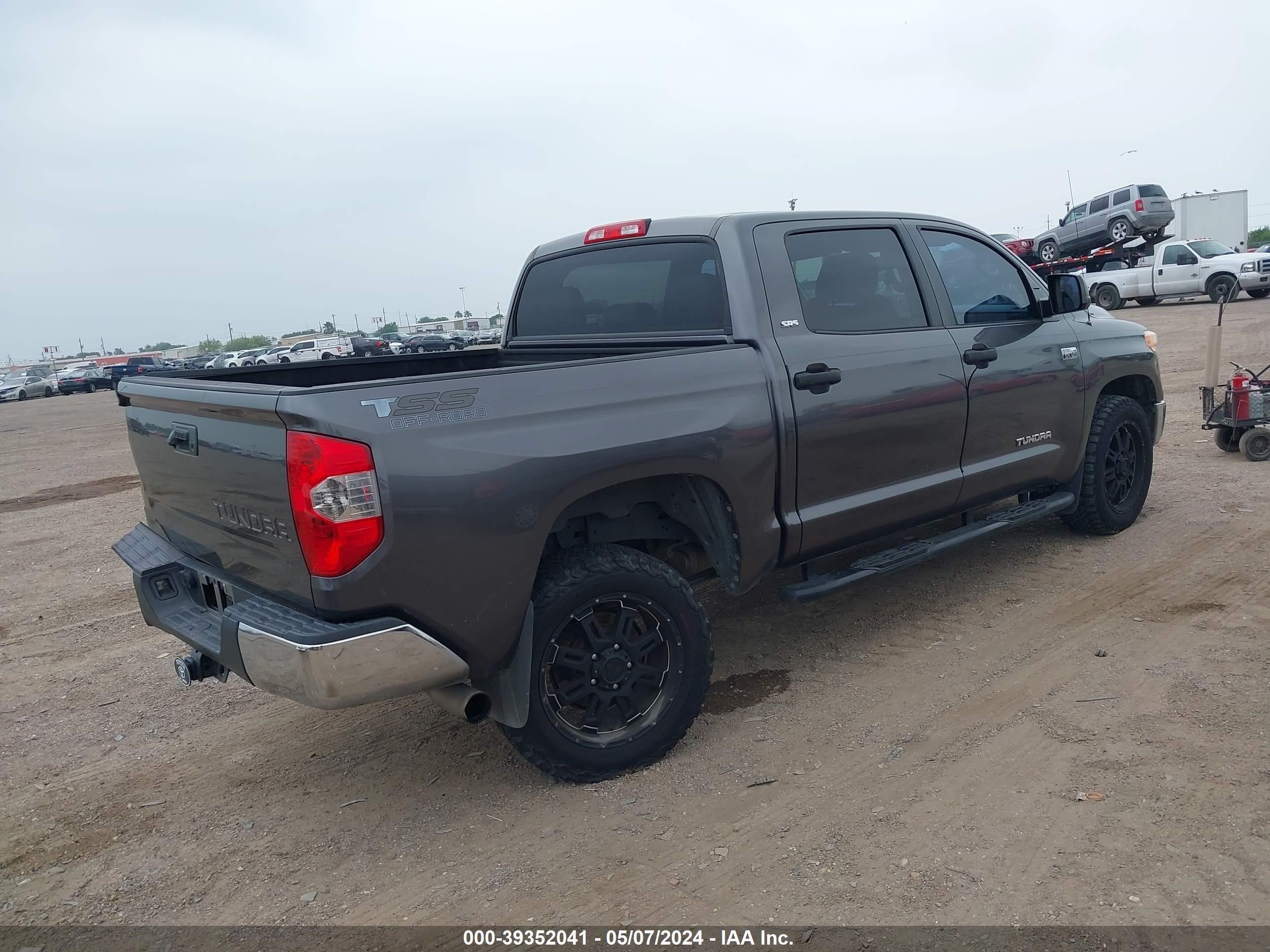 2014 Toyota Tundra Sr5 5.7L V8 vin: 5TFEY5F19EX165572