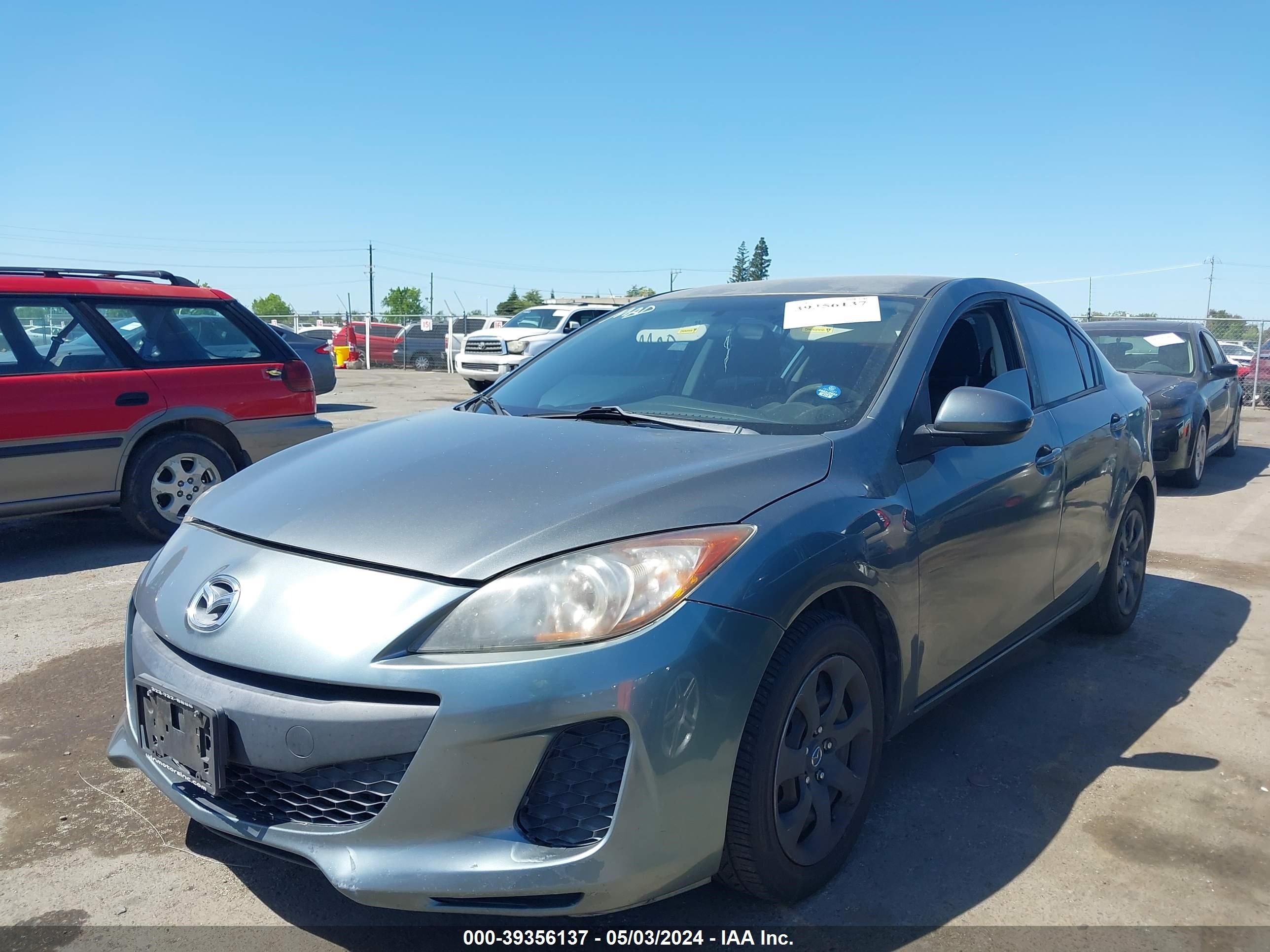 2012 Mazda Mazda3 I Sport vin: JM1BL1UG5C1526832