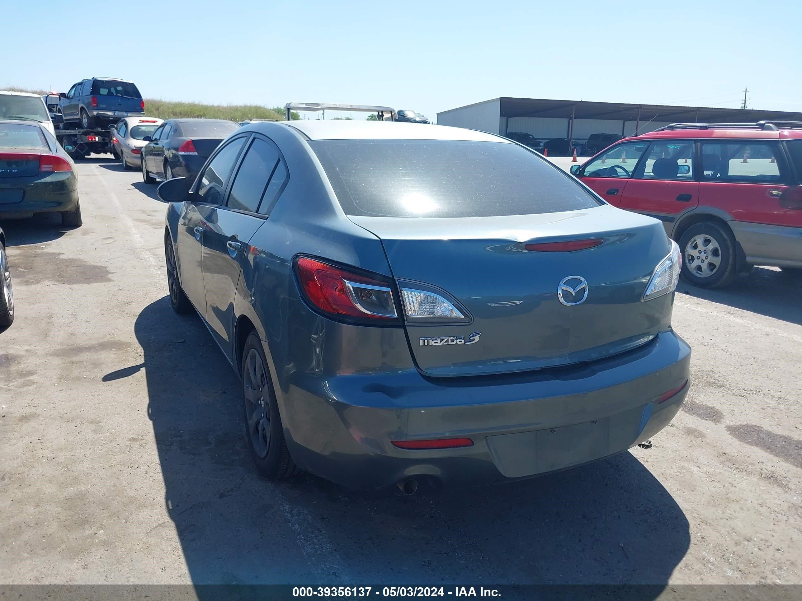 2012 Mazda Mazda3 I Sport vin: JM1BL1UG5C1526832