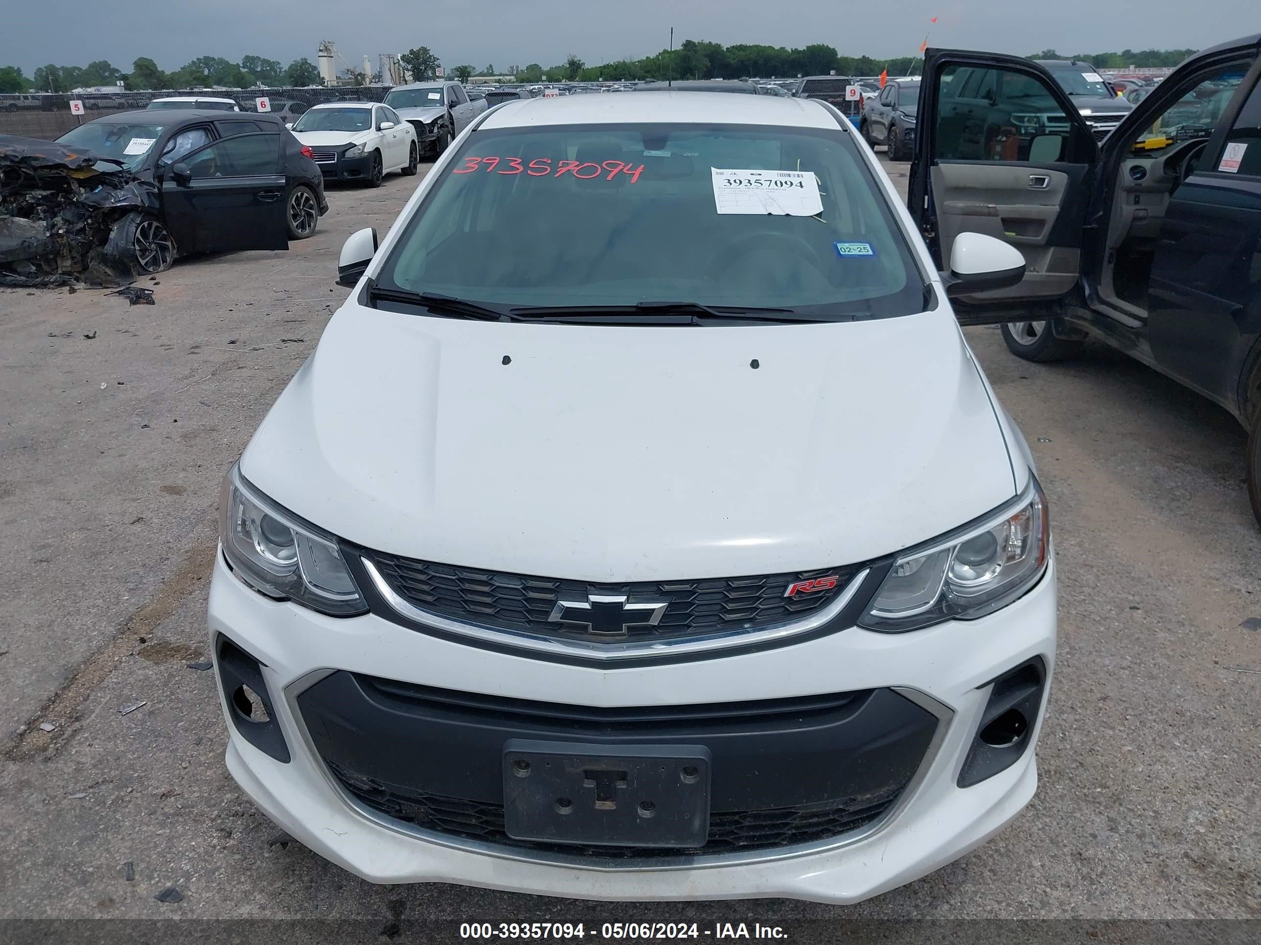 1G1JD5SB0K4104304 2019 Chevrolet Sonic Lt Auto