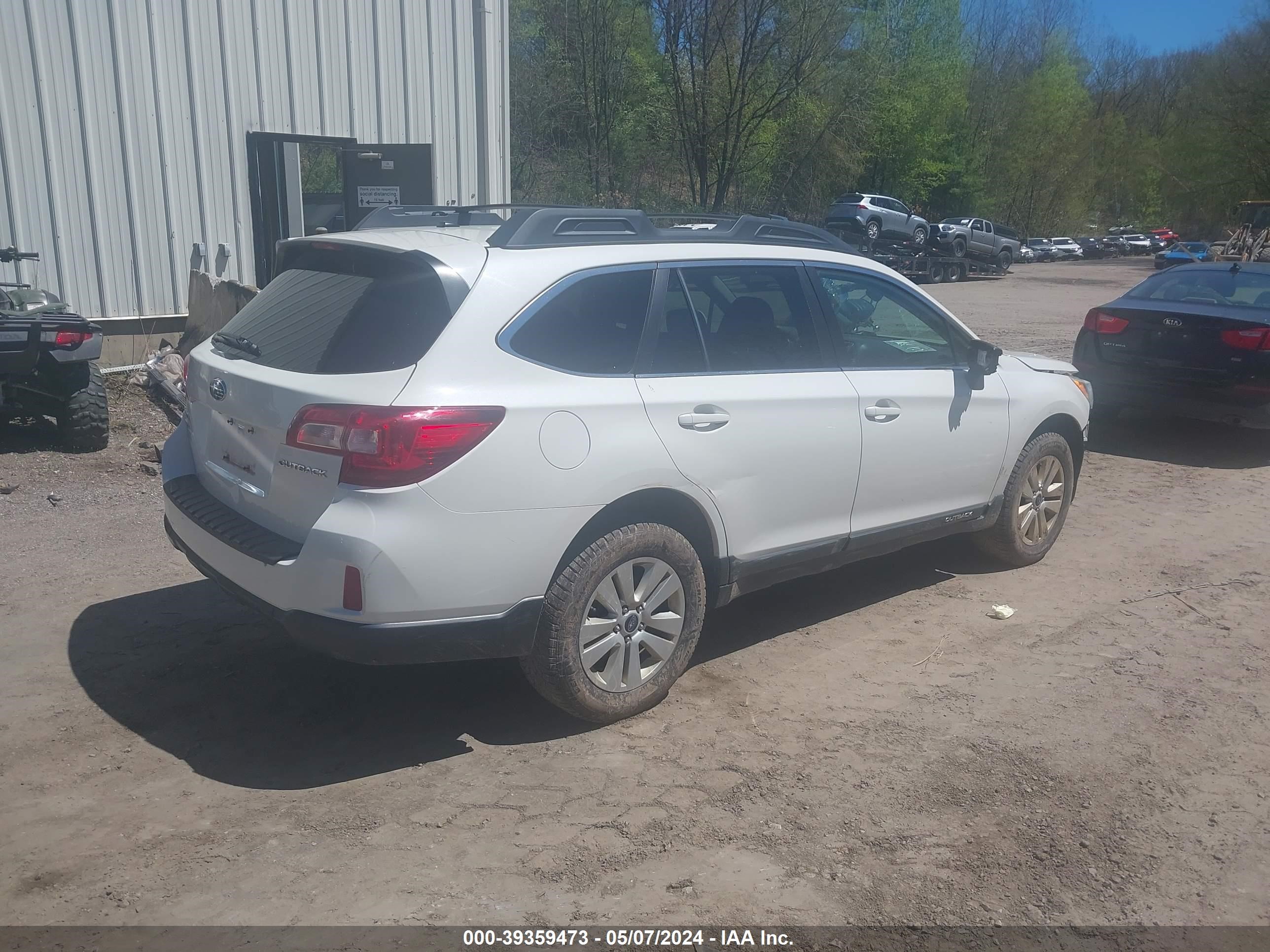 2015 Subaru Outback 2.5I Premium vin: 4S4BSADC9F3231267