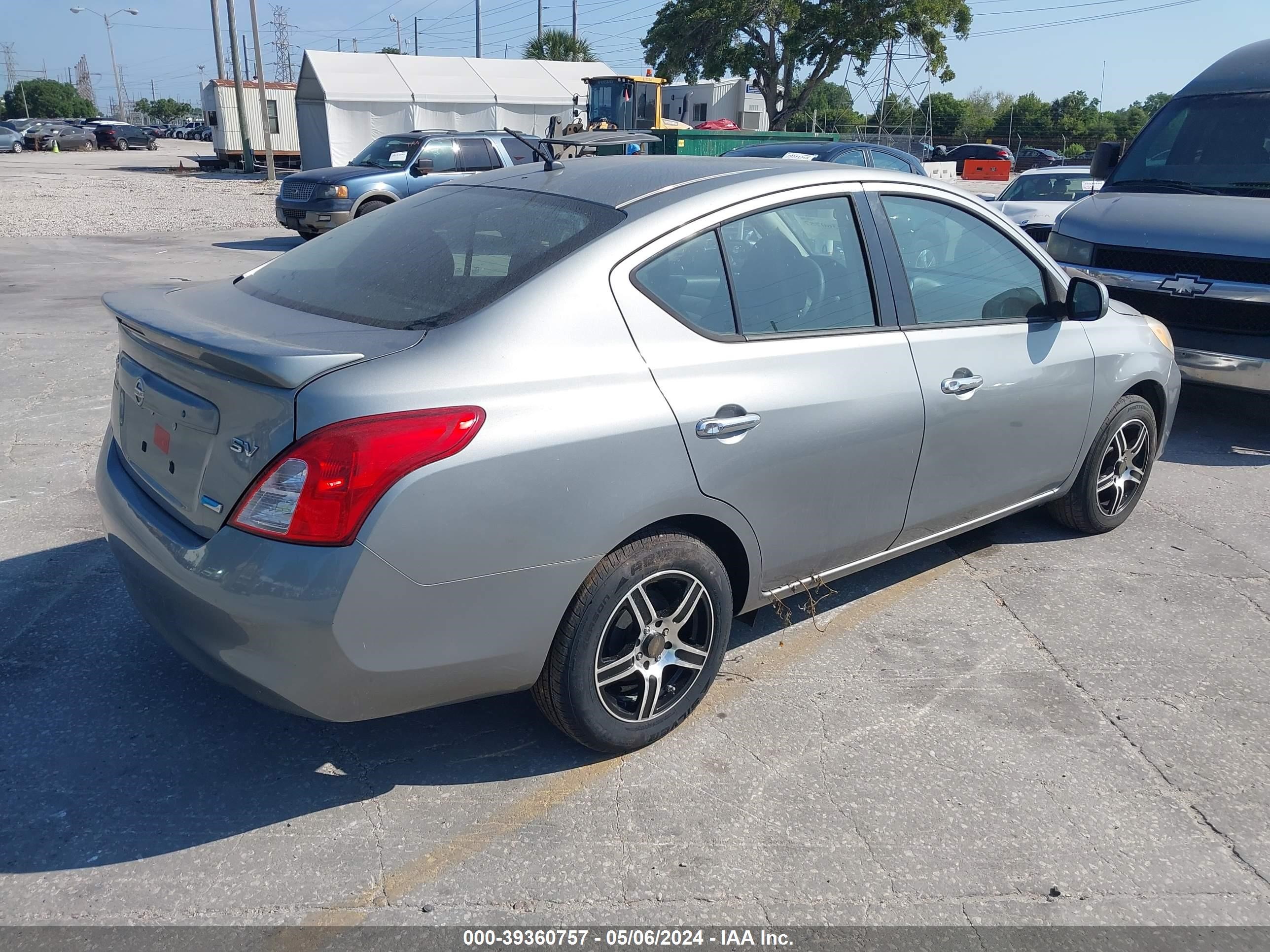 2014 Nissan Versa 1.6 Sv vin: 3N1CN7APXEL824281