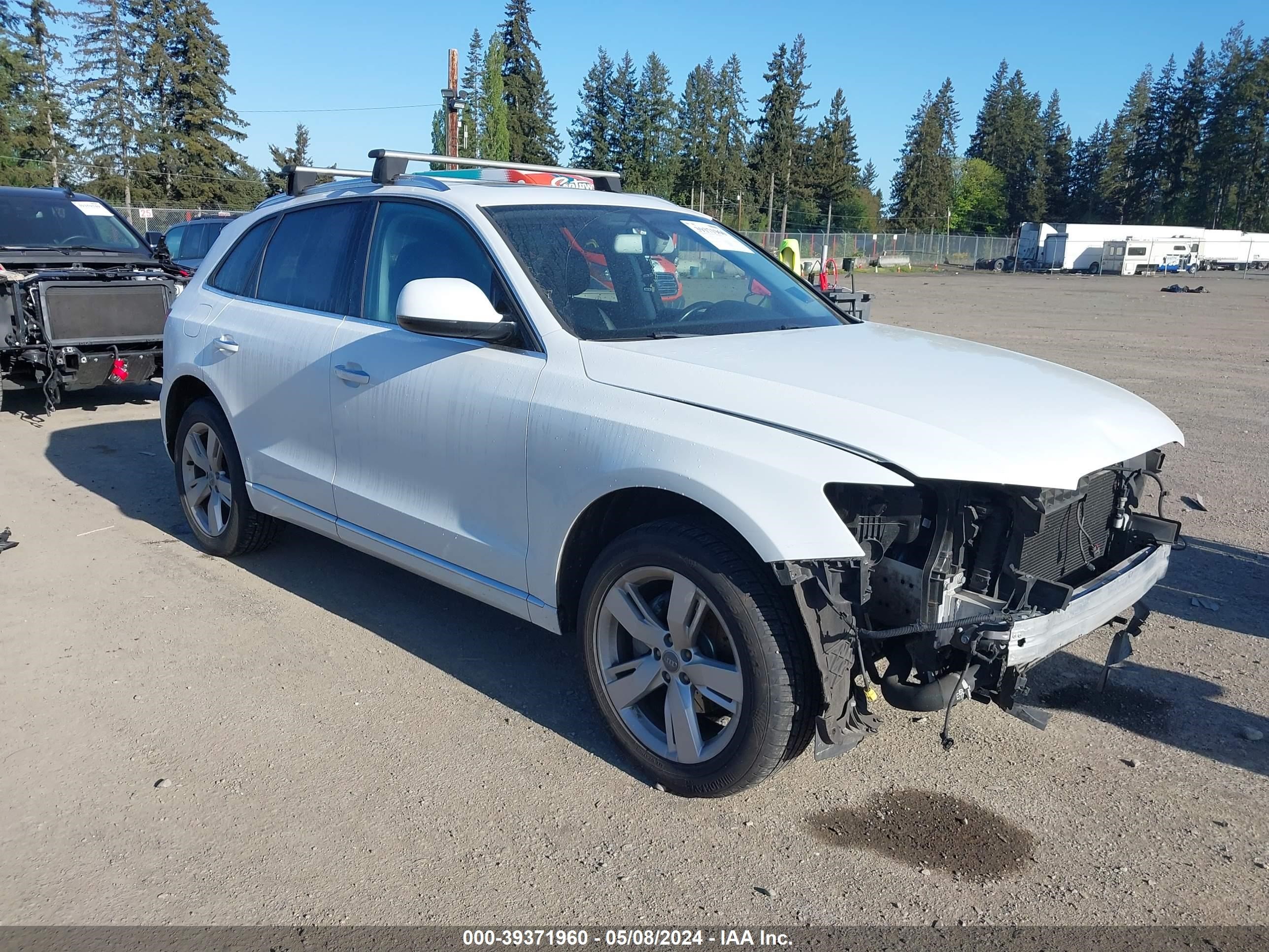 2017 Audi Q5 2.0T Premium vin: WA1C2AFP8HA068385