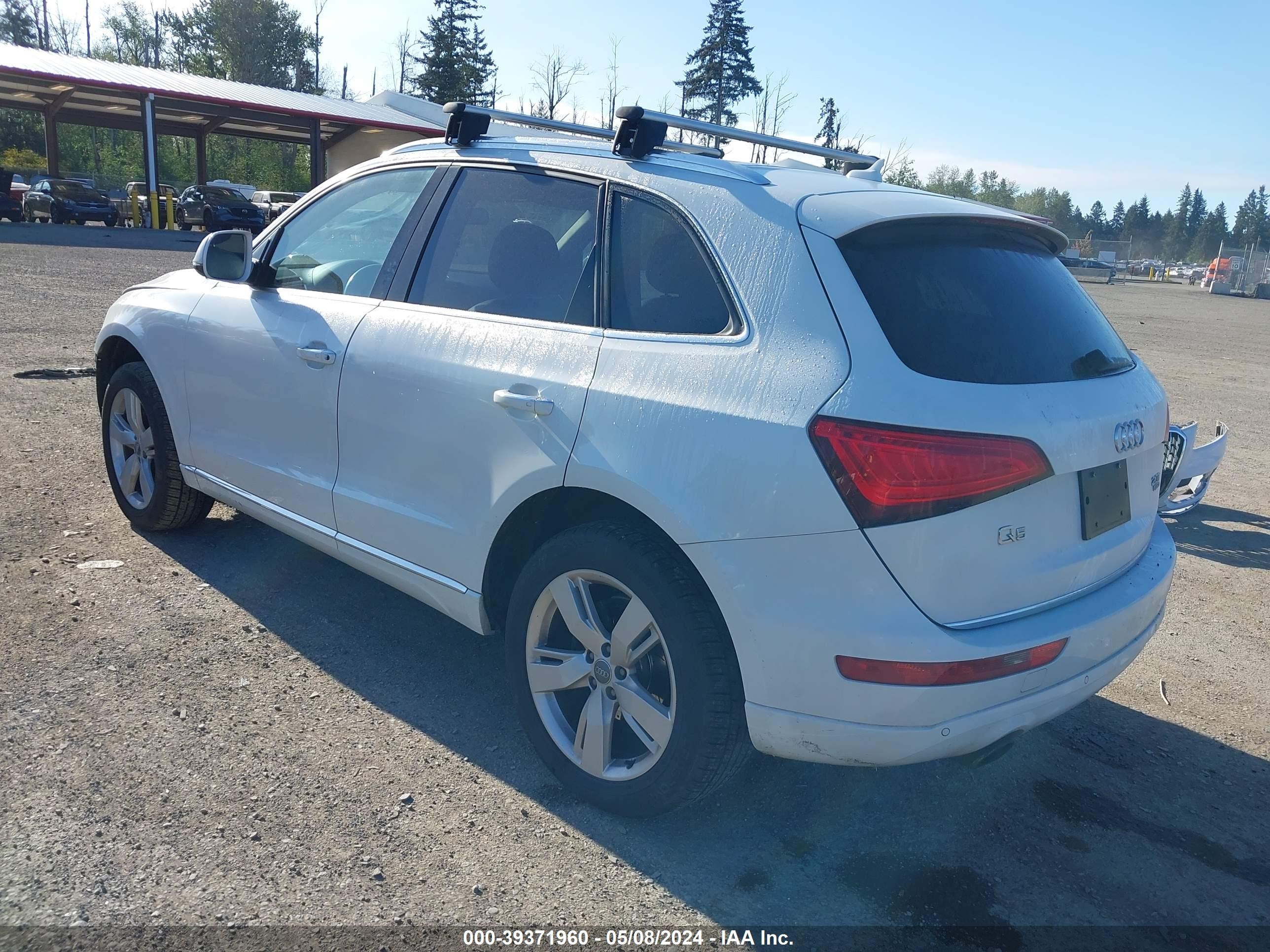 2017 Audi Q5 2.0T Premium vin: WA1C2AFP8HA068385