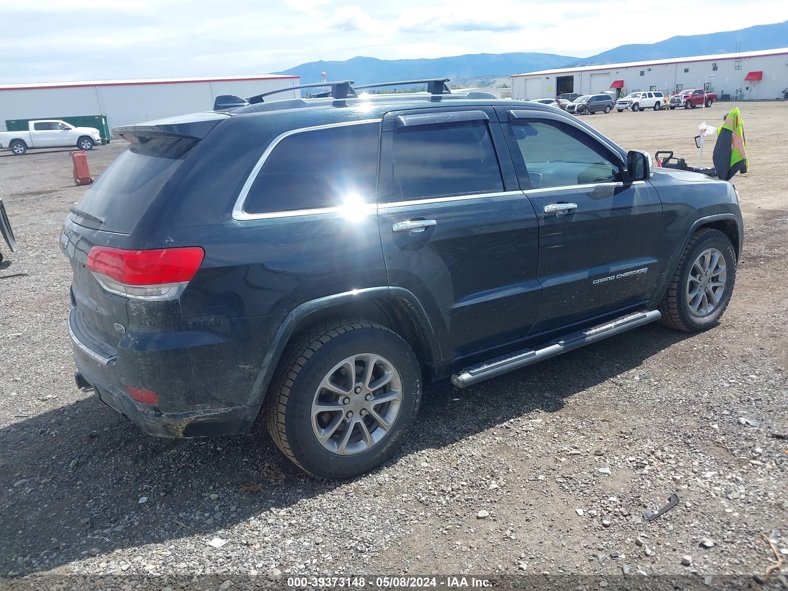 2015 Jeep Grand Cherokee Overland vin: 1C4RJFCT3FC880048