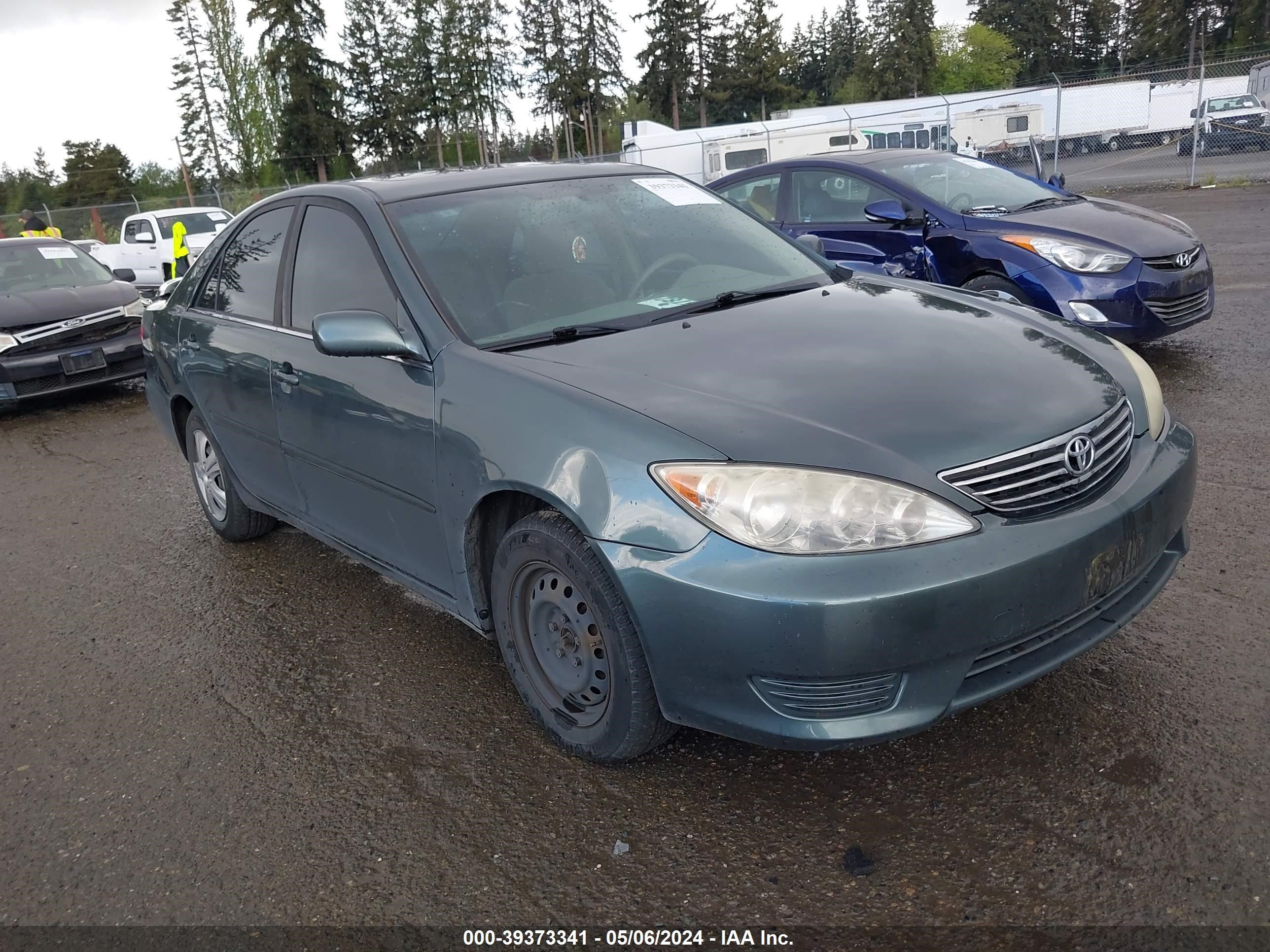 JTDBE30K153035648 2005 Toyota Camry Le