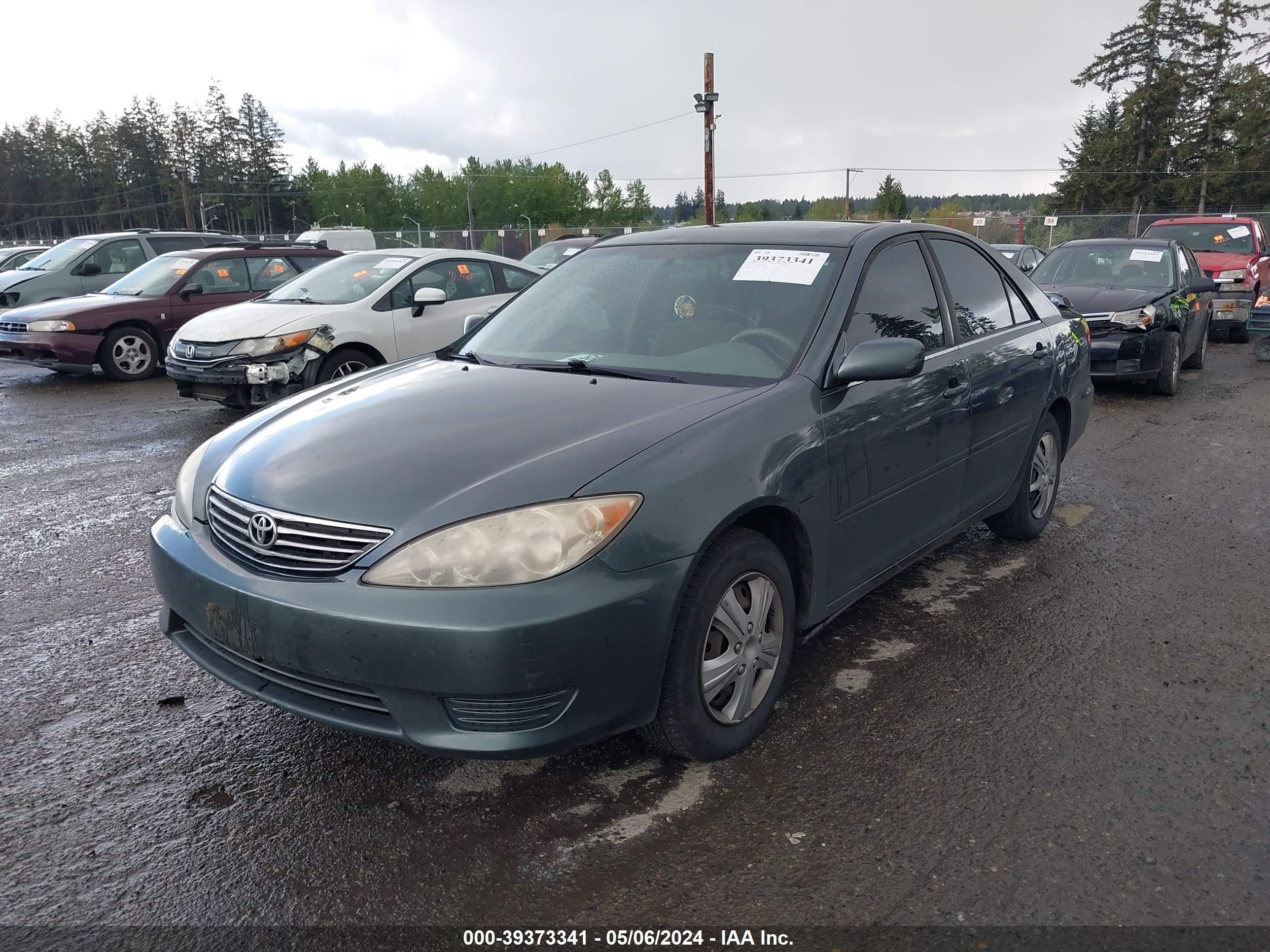 JTDBE30K153035648 2005 Toyota Camry Le