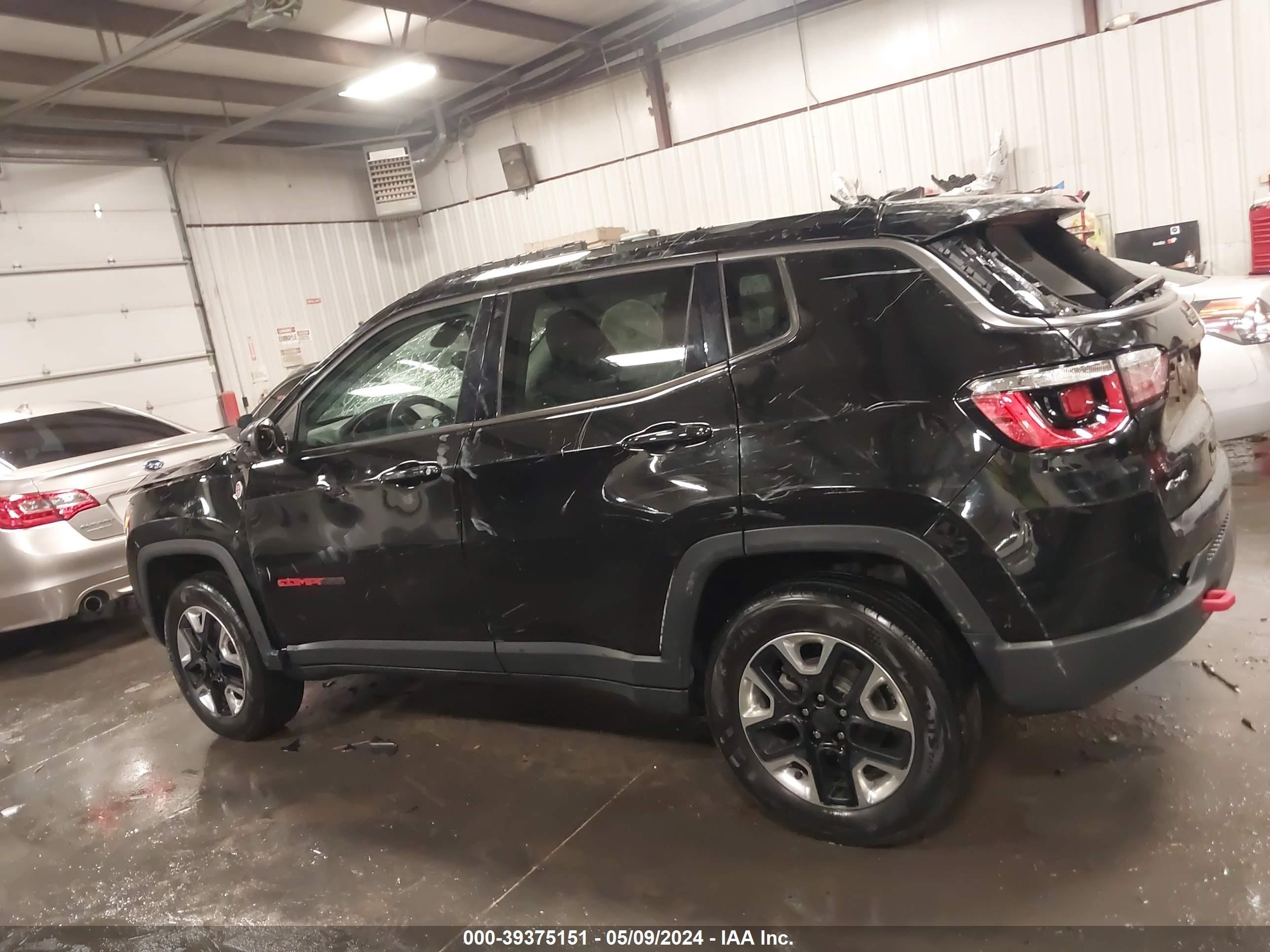 2018 Jeep Compass Trailhawk 4X4 vin: 3C4NJDDB1JT403866