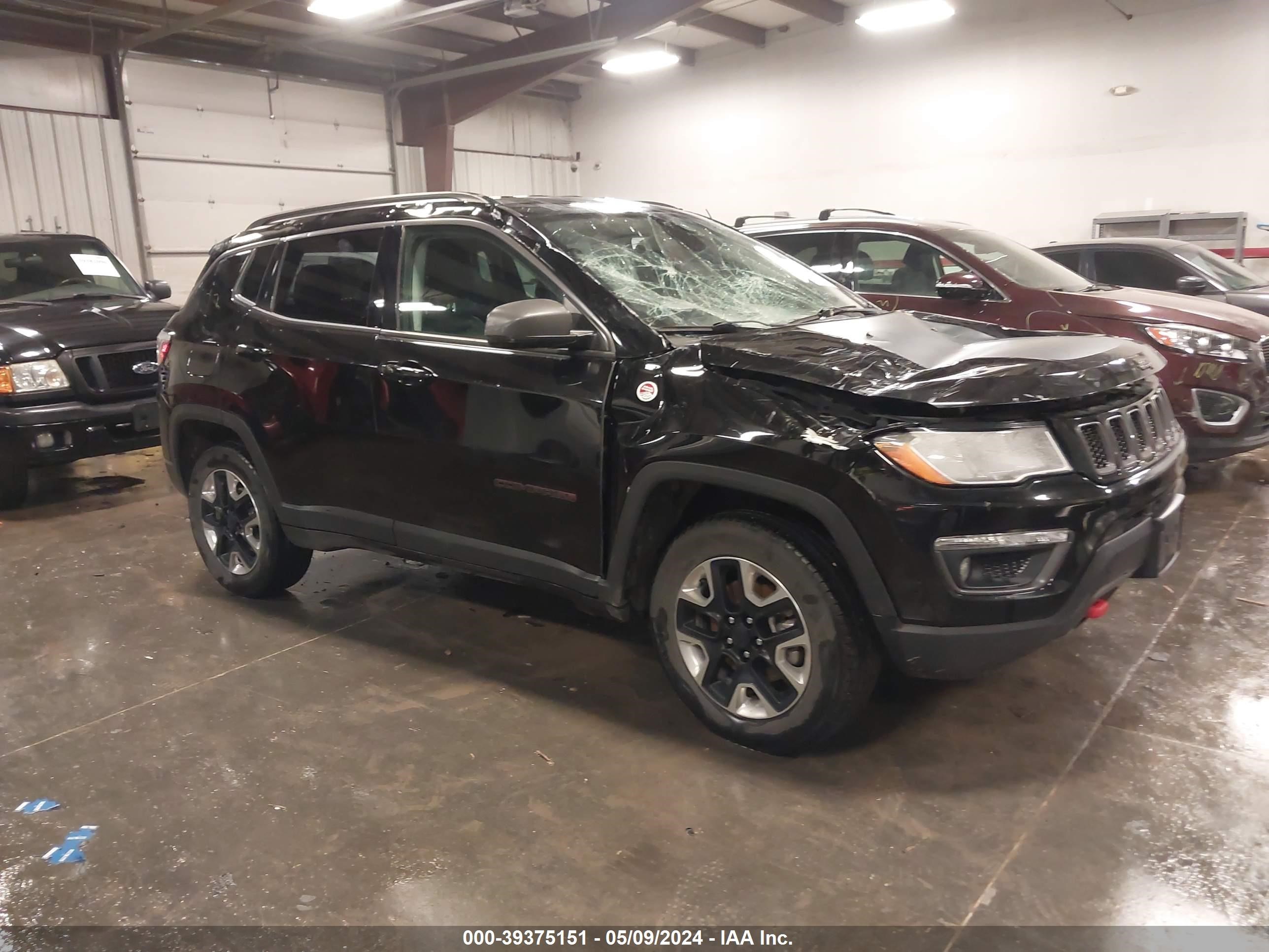 2018 Jeep Compass Trailhawk 4X4 vin: 3C4NJDDB1JT403866