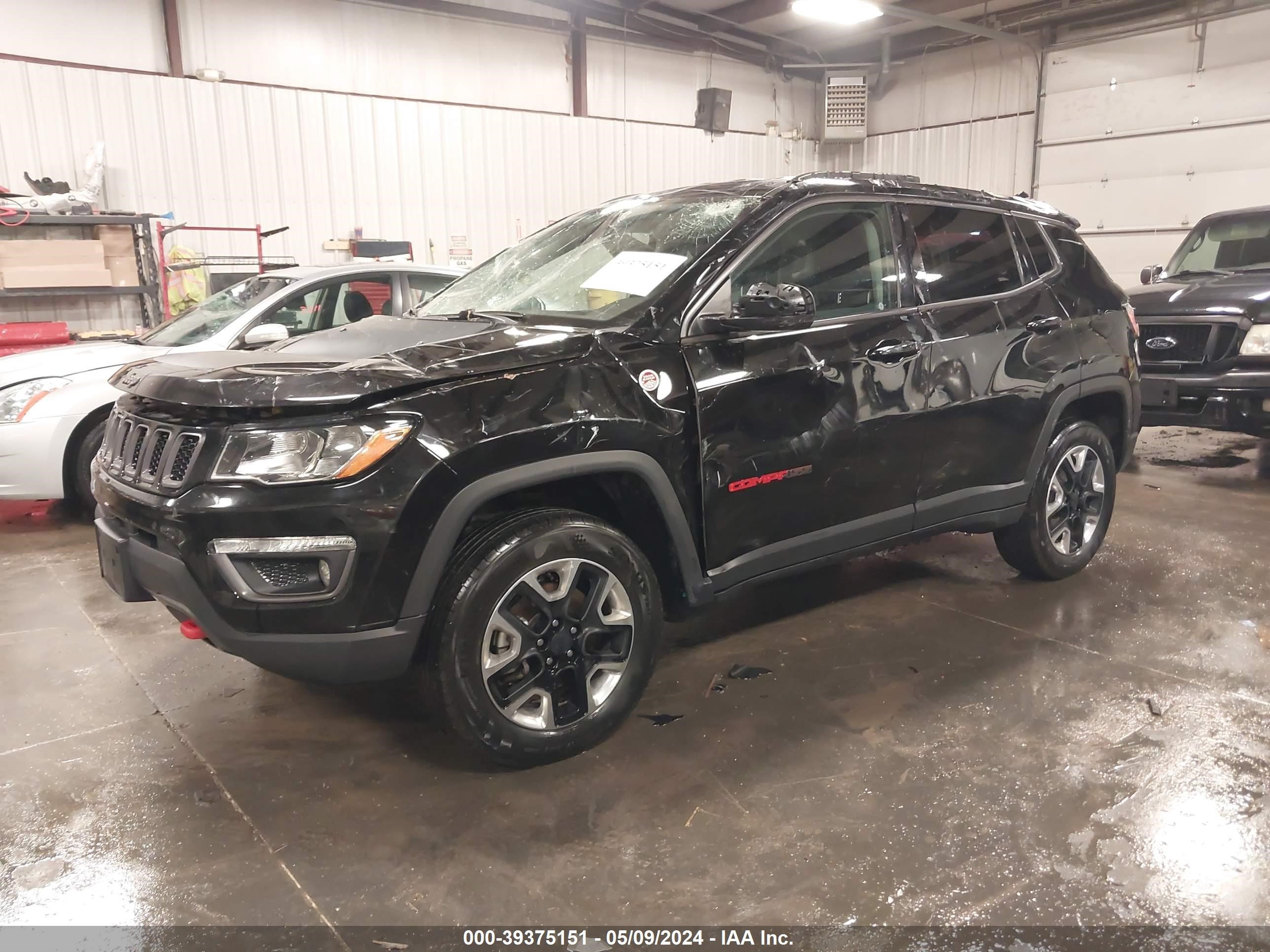 2018 Jeep Compass Trailhawk 4X4 vin: 3C4NJDDB1JT403866