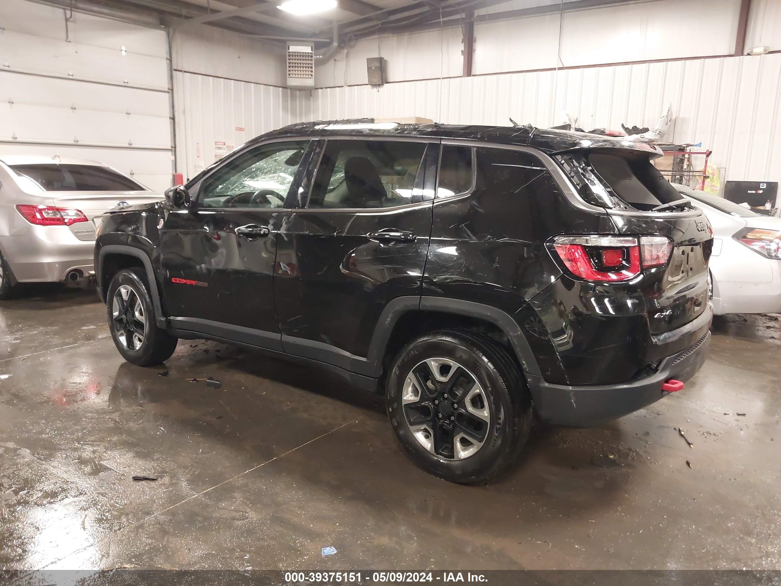 2018 Jeep Compass Trailhawk 4X4 vin: 3C4NJDDB1JT403866