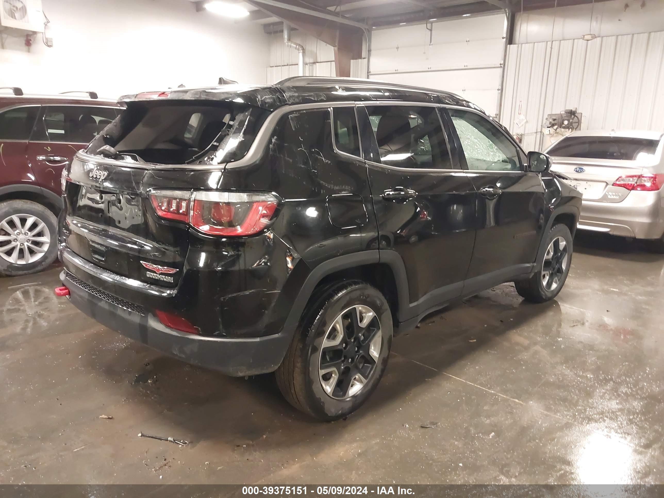 2018 Jeep Compass Trailhawk 4X4 vin: 3C4NJDDB1JT403866