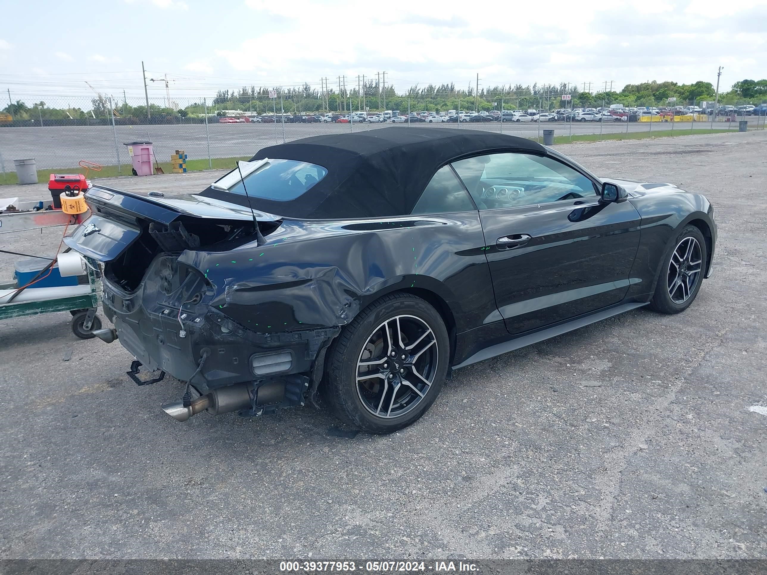 2020 Ford Mustang Ecoboost Premium vin: 1FATP8UH2L5111959