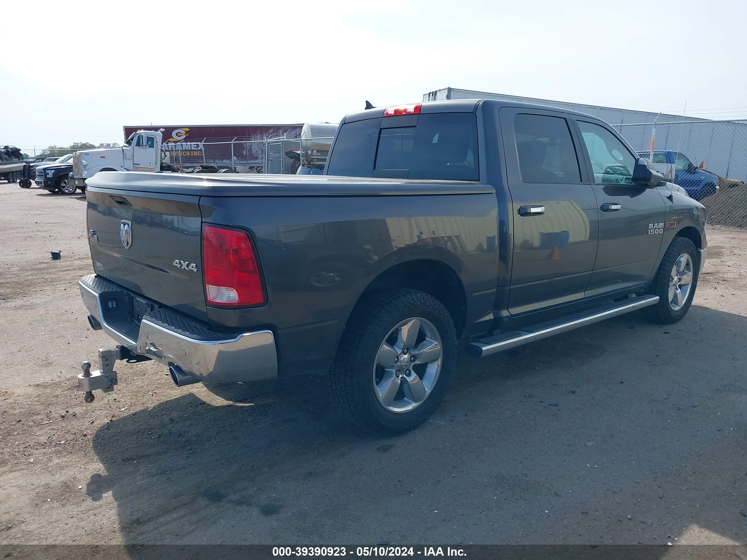 2015 Ram 1500 Big Horn vin: 1C6RR7LM4FS662348