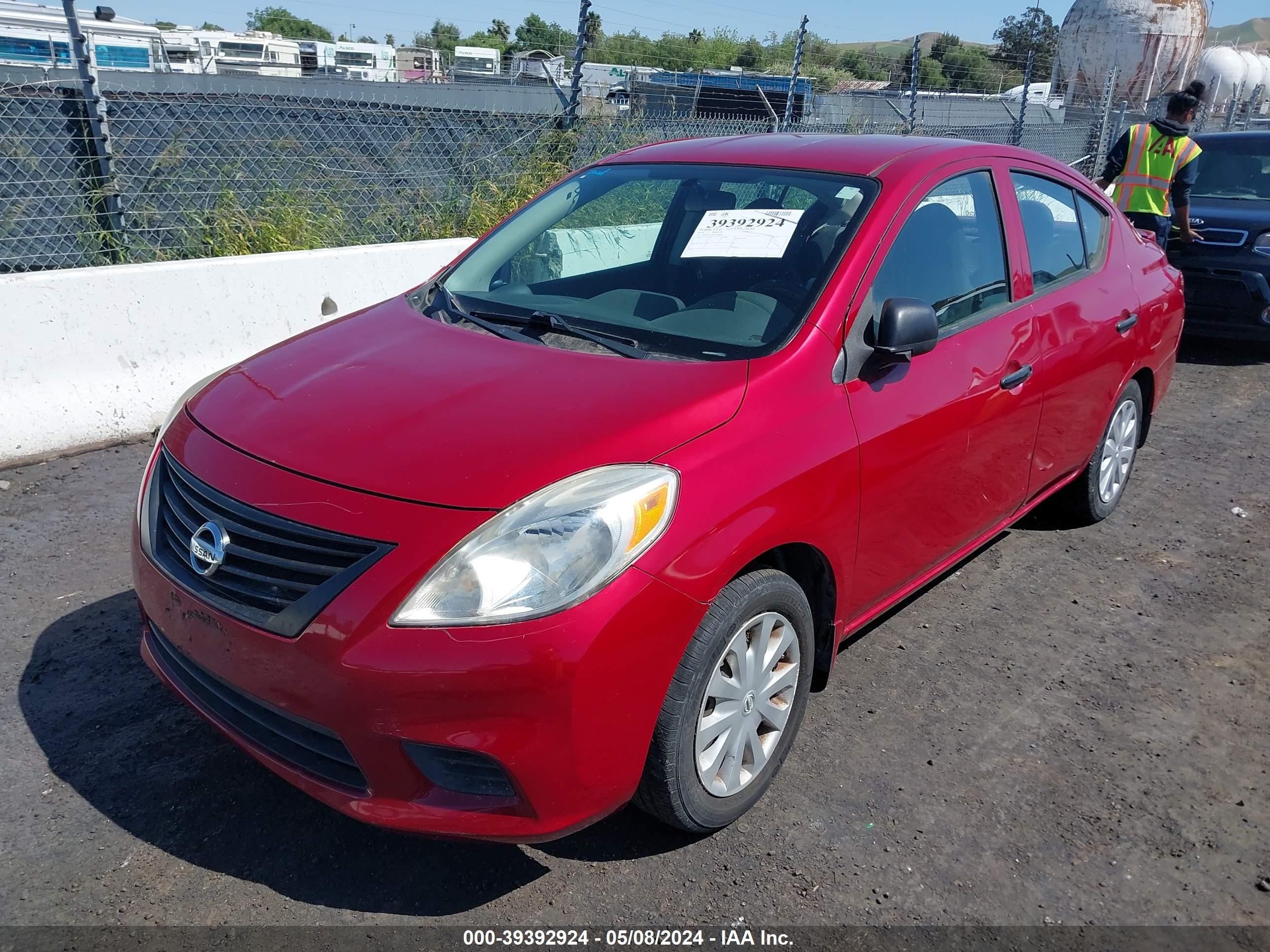 2014 Nissan Versa 1.6 S+ vin: 3N1CN7AP9EL859846