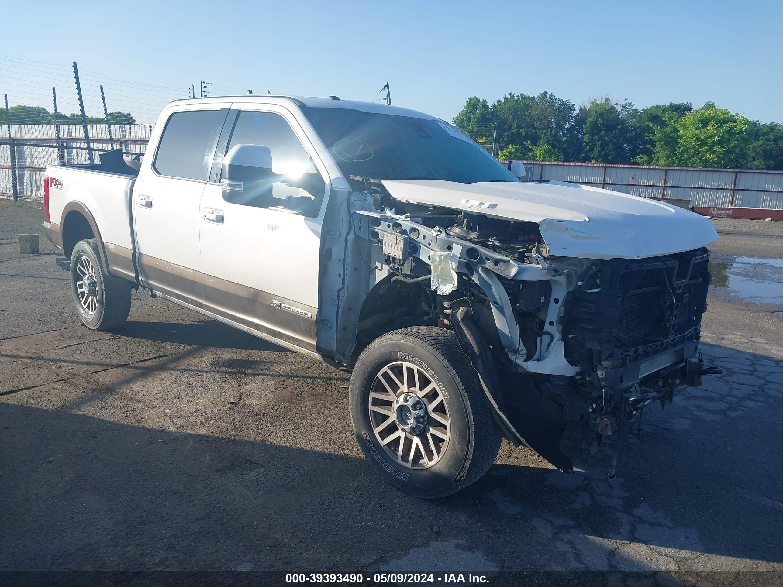 2017 Ford F250 Super Duty vin: 1FT7W2BT2HEC96797