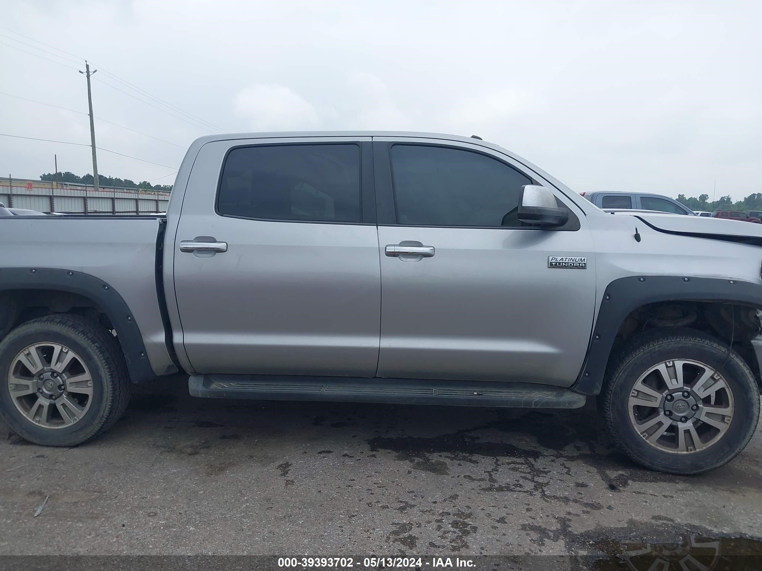 2014 Toyota Tundra Platinum 5.7L V8 vin: 5TFAW5F10EX334981