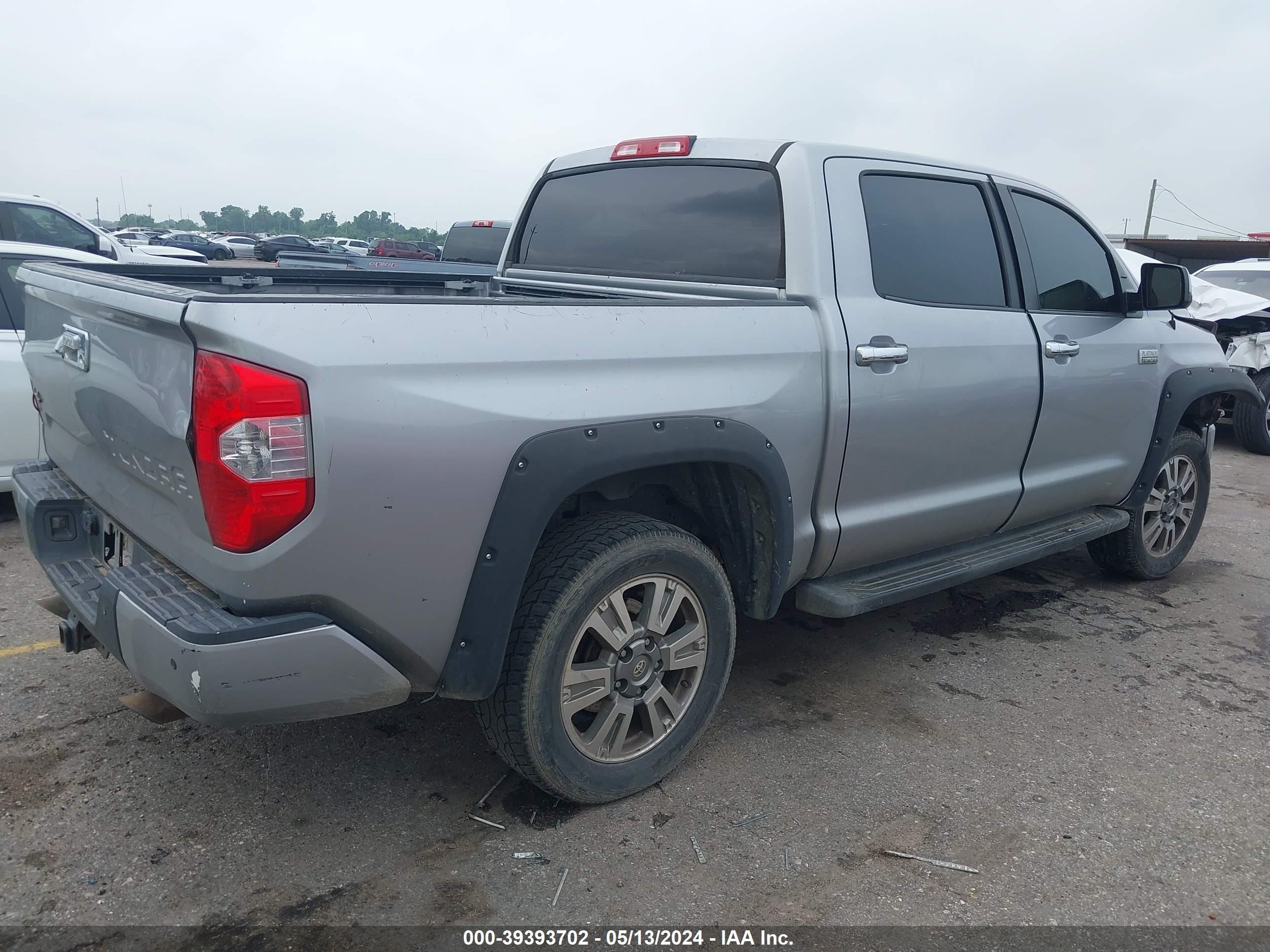 2014 Toyota Tundra Platinum 5.7L V8 vin: 5TFAW5F10EX334981