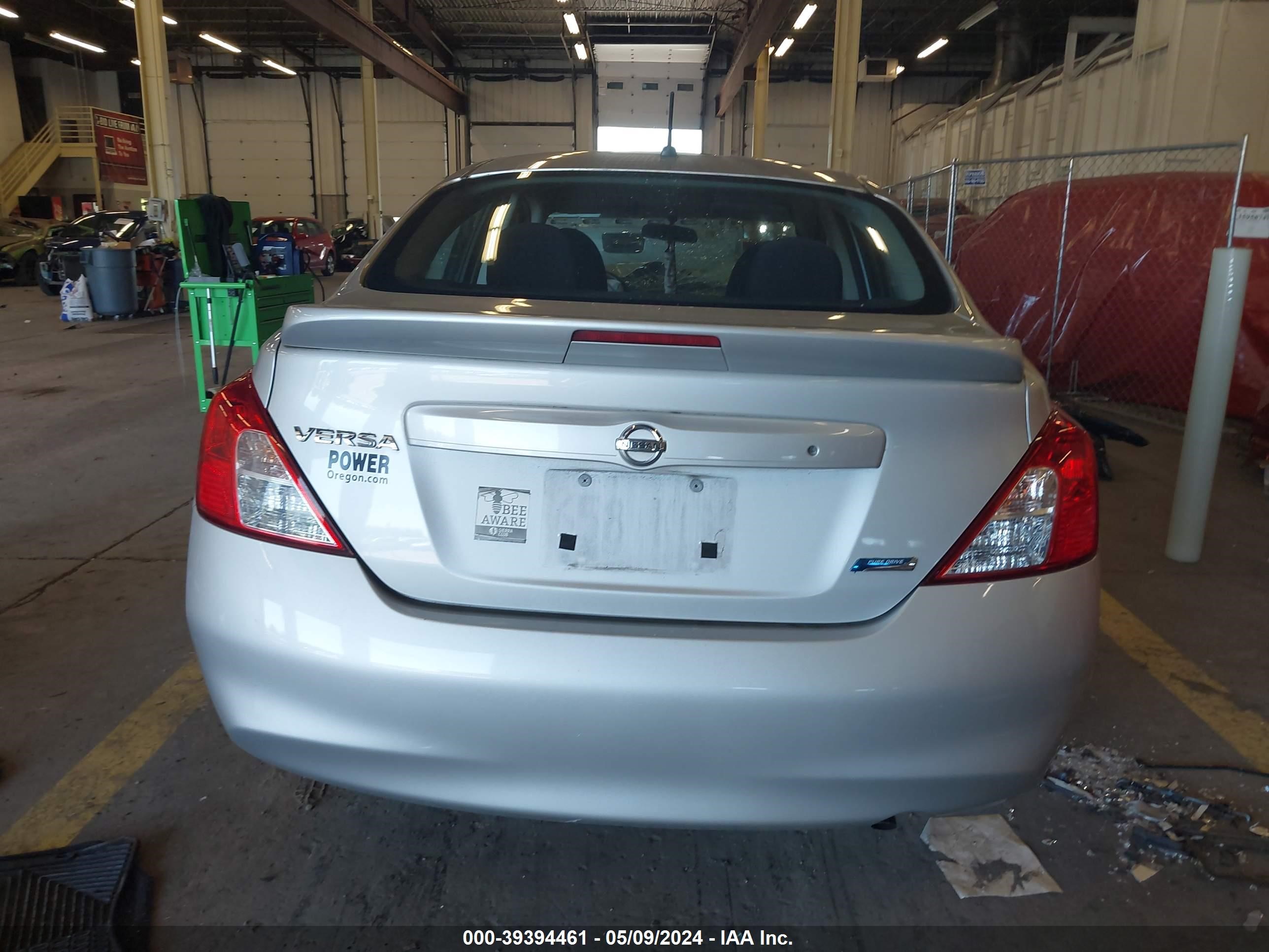 2014 Nissan Versa 1.6 S+ vin: 3N1CN7AP8EL838941