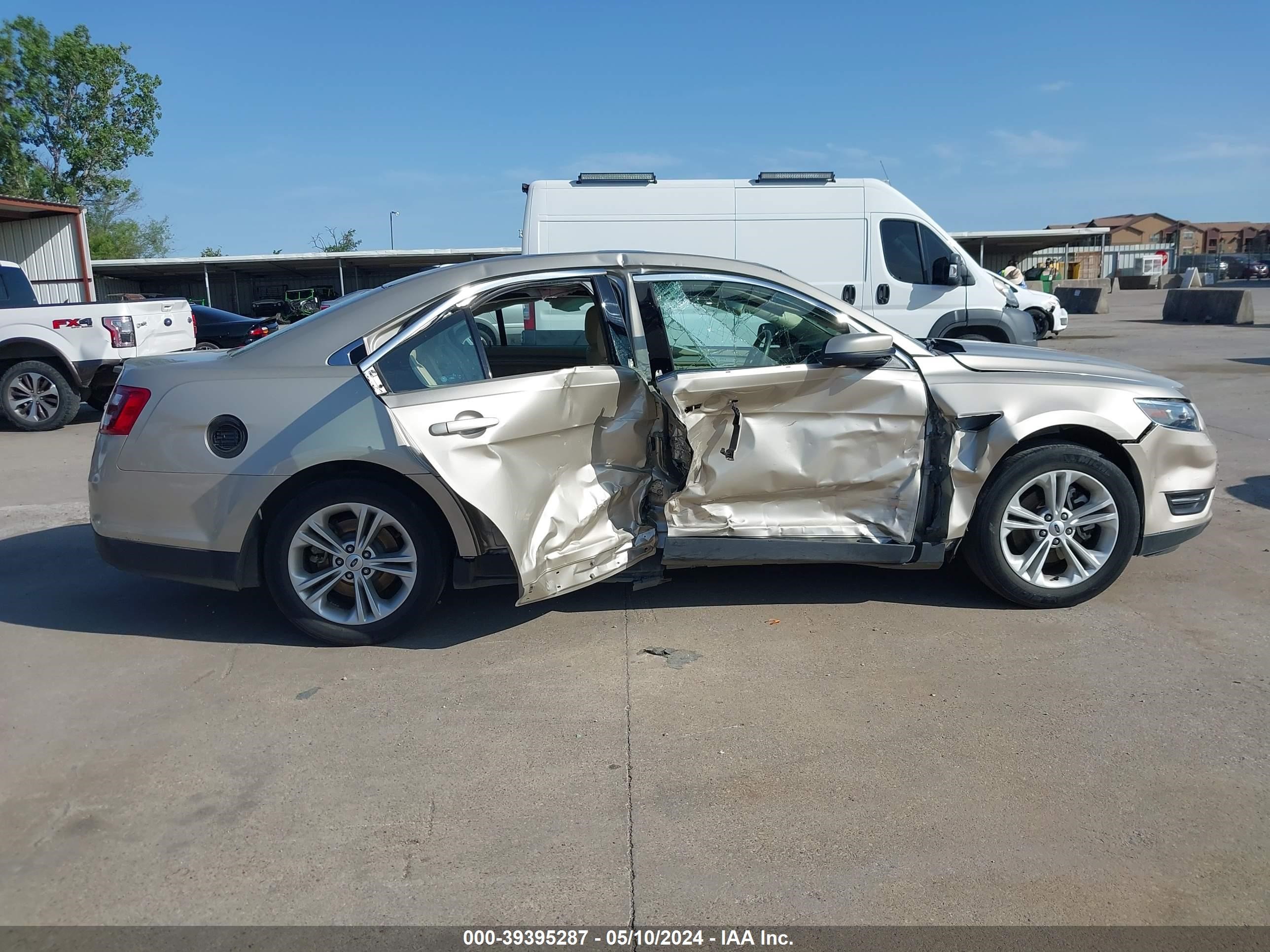 2017 Ford Taurus Sel vin: 1FAHP2E89HG143014