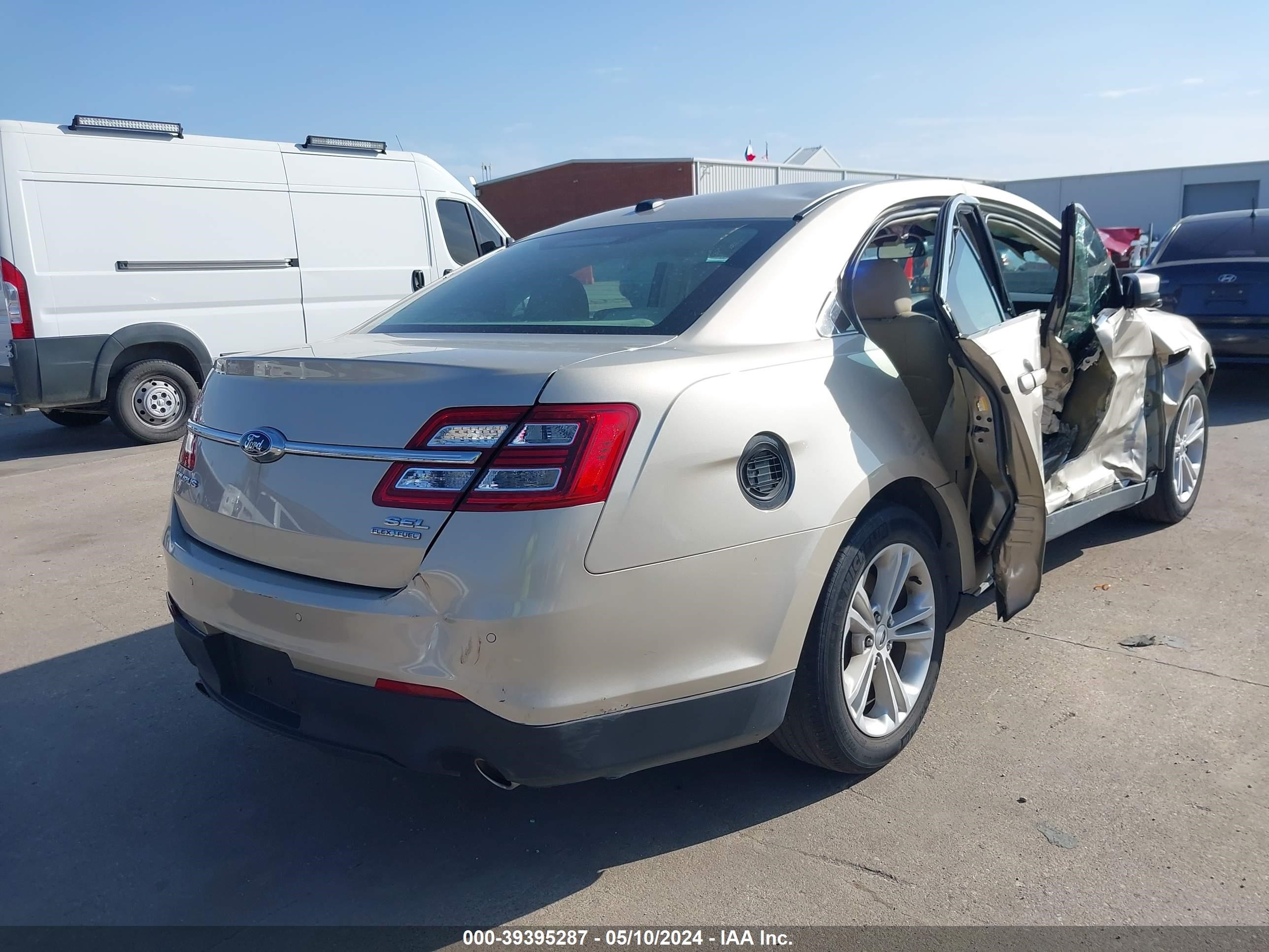 2017 Ford Taurus Sel vin: 1FAHP2E89HG143014