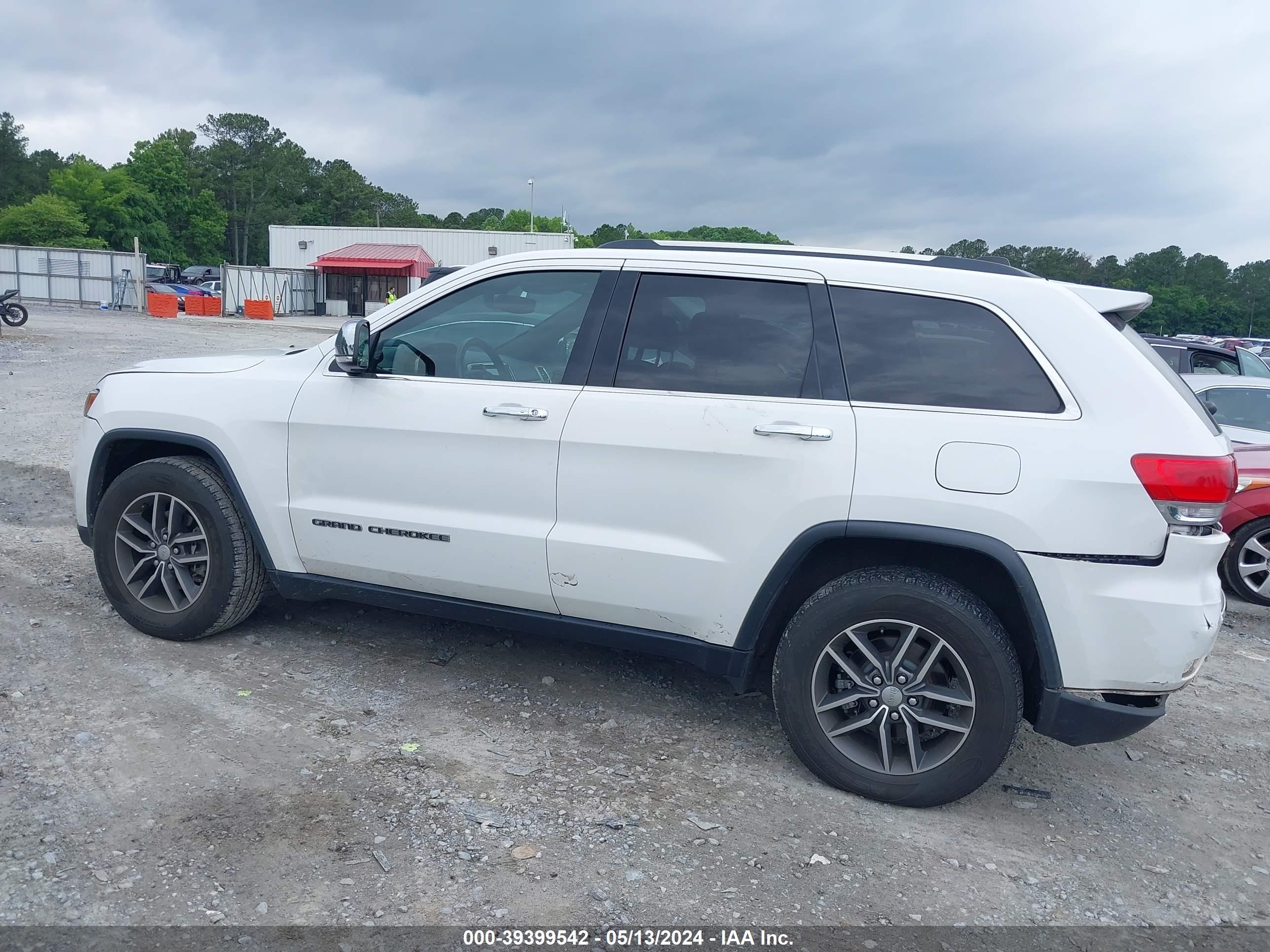 2017 Jeep Grand Cherokee Limited 4X2 vin: 1C4RJEBG1HC779706