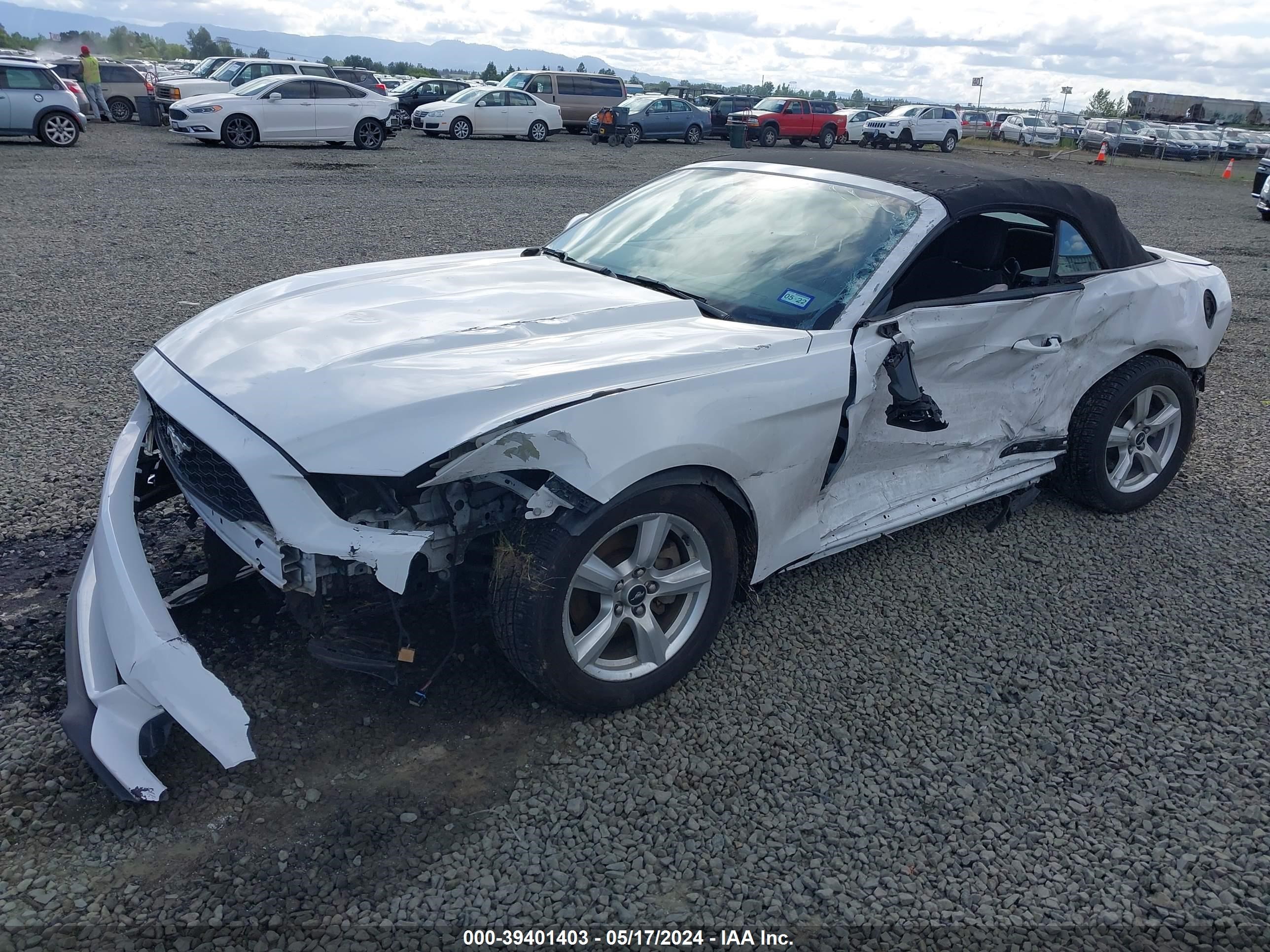 2016 Ford Mustang V6 vin: 1FATP8EM4G5261475