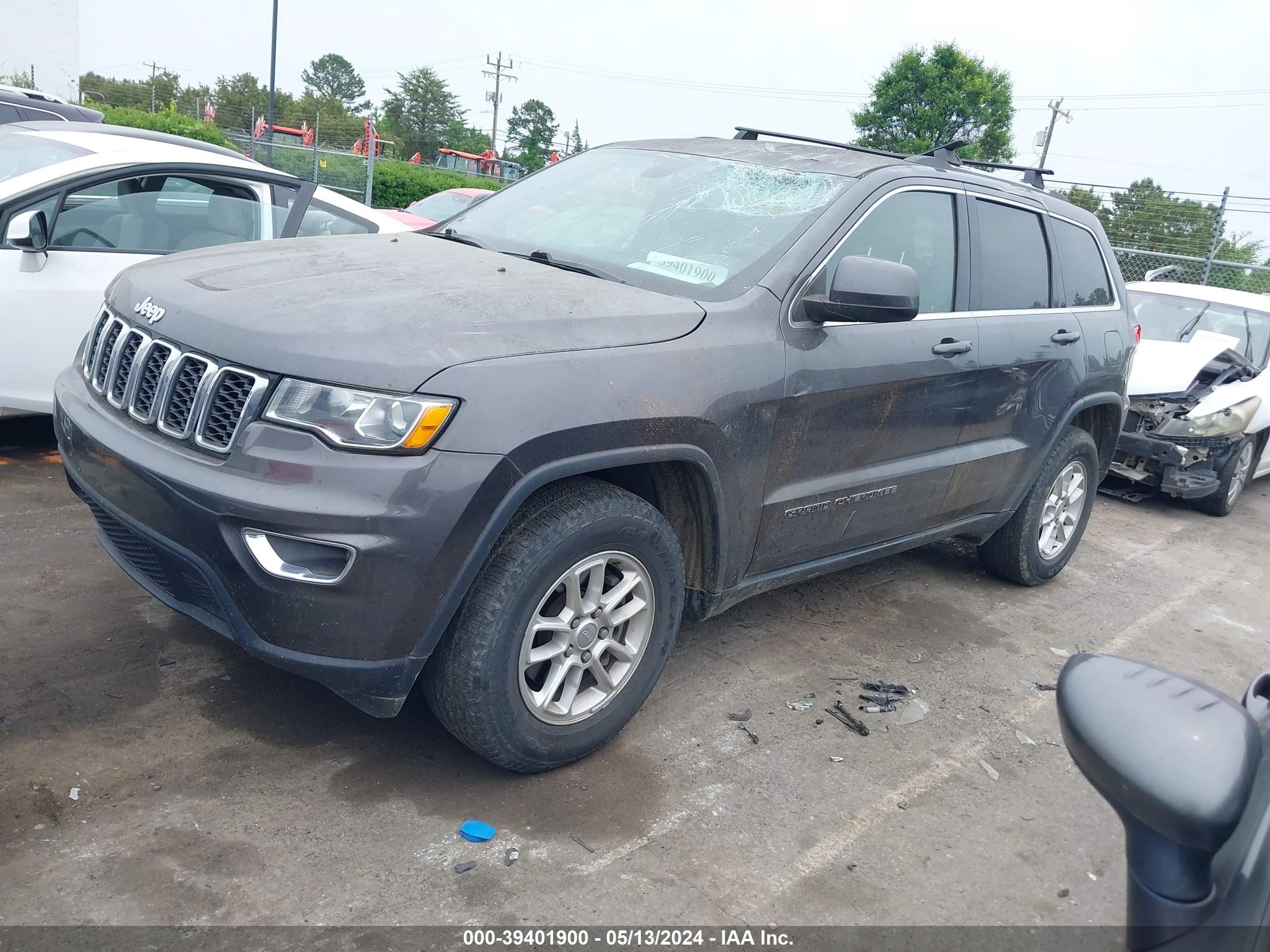 2018 Jeep Grand Cherokee Laredo E 4X4 vin: 1C4RJFAG0JC377852