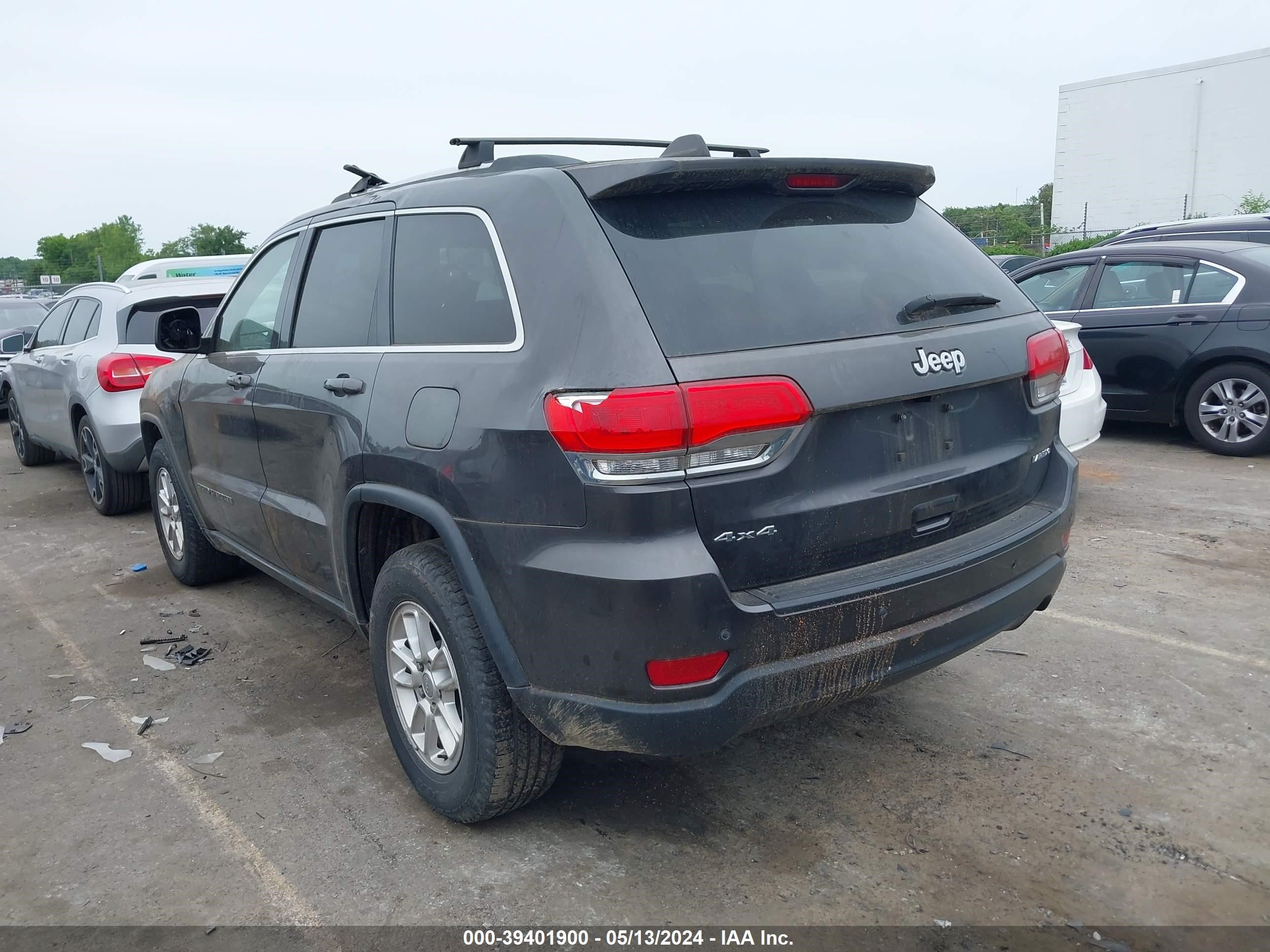 2018 Jeep Grand Cherokee Laredo E 4X4 vin: 1C4RJFAG0JC377852