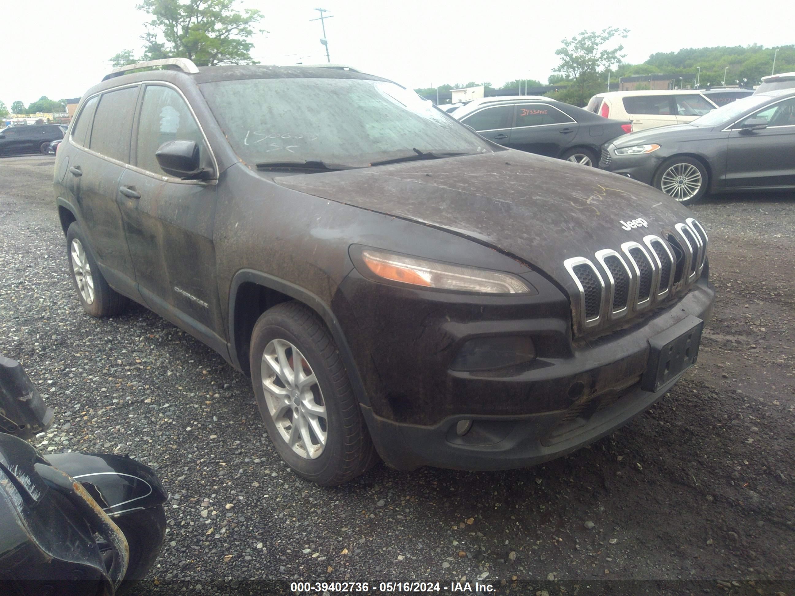 2014 Jeep Cherokee Latitude vin: 1C4PJMCSXEW128685