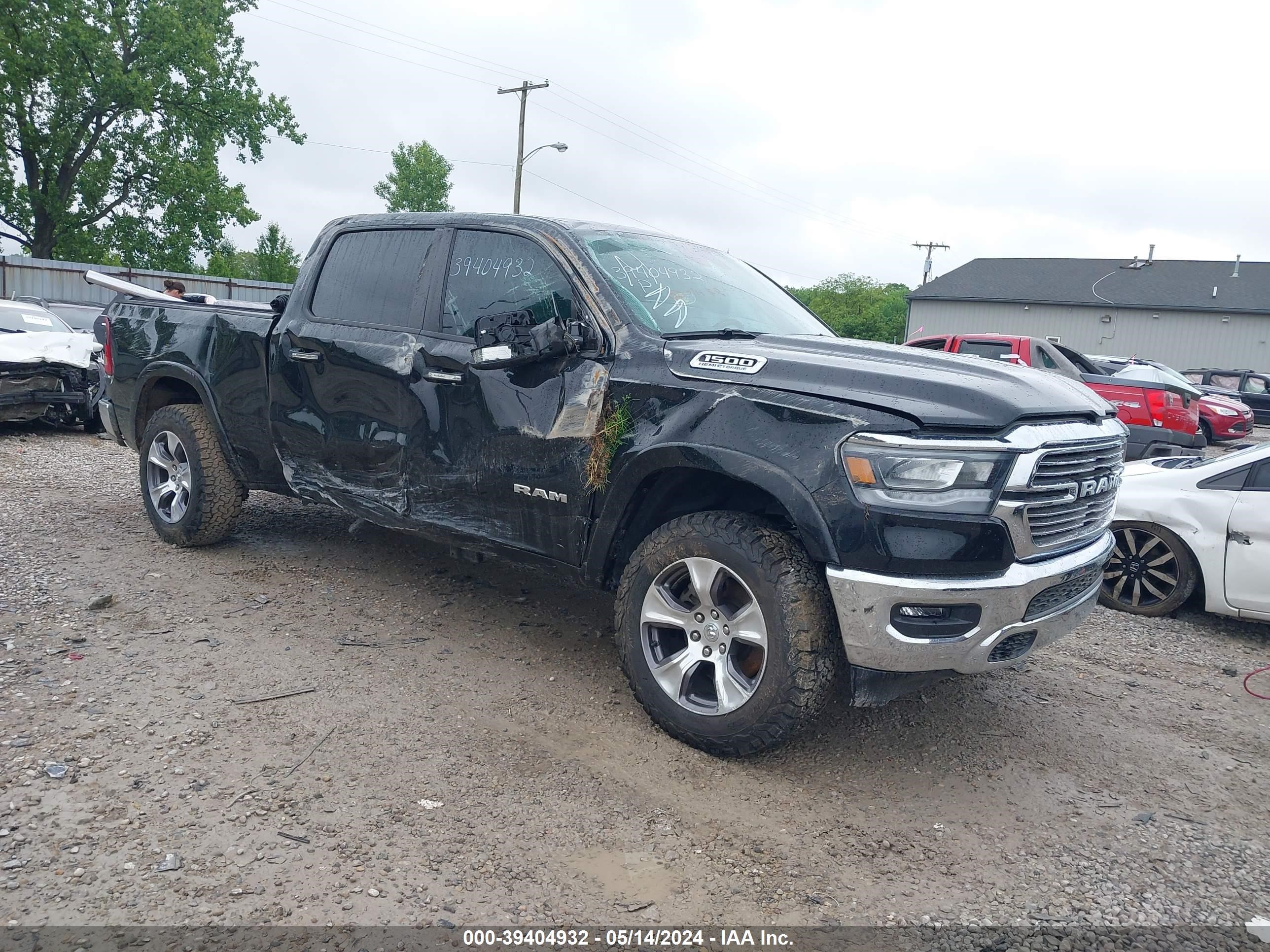 2021 Ram 1500 Laramie 4X4 6'4 Box vin: 1C6SRFRT4MN723722