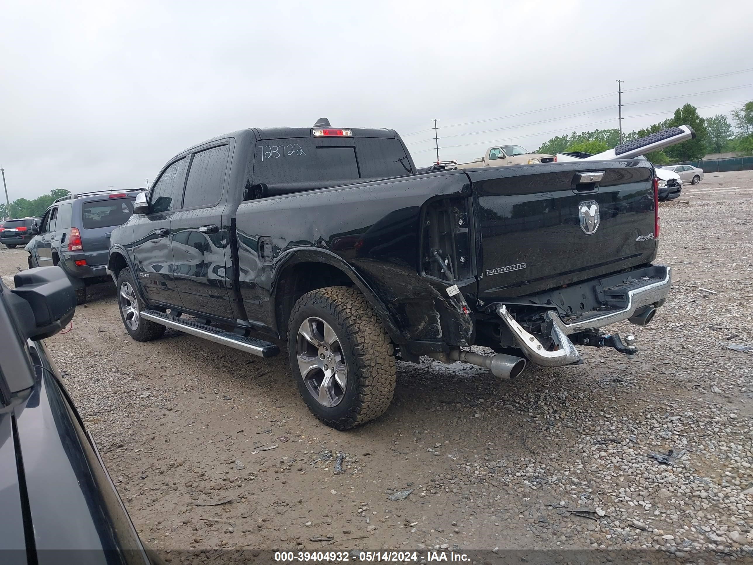 2021 Ram 1500 Laramie 4X4 6'4 Box vin: 1C6SRFRT4MN723722