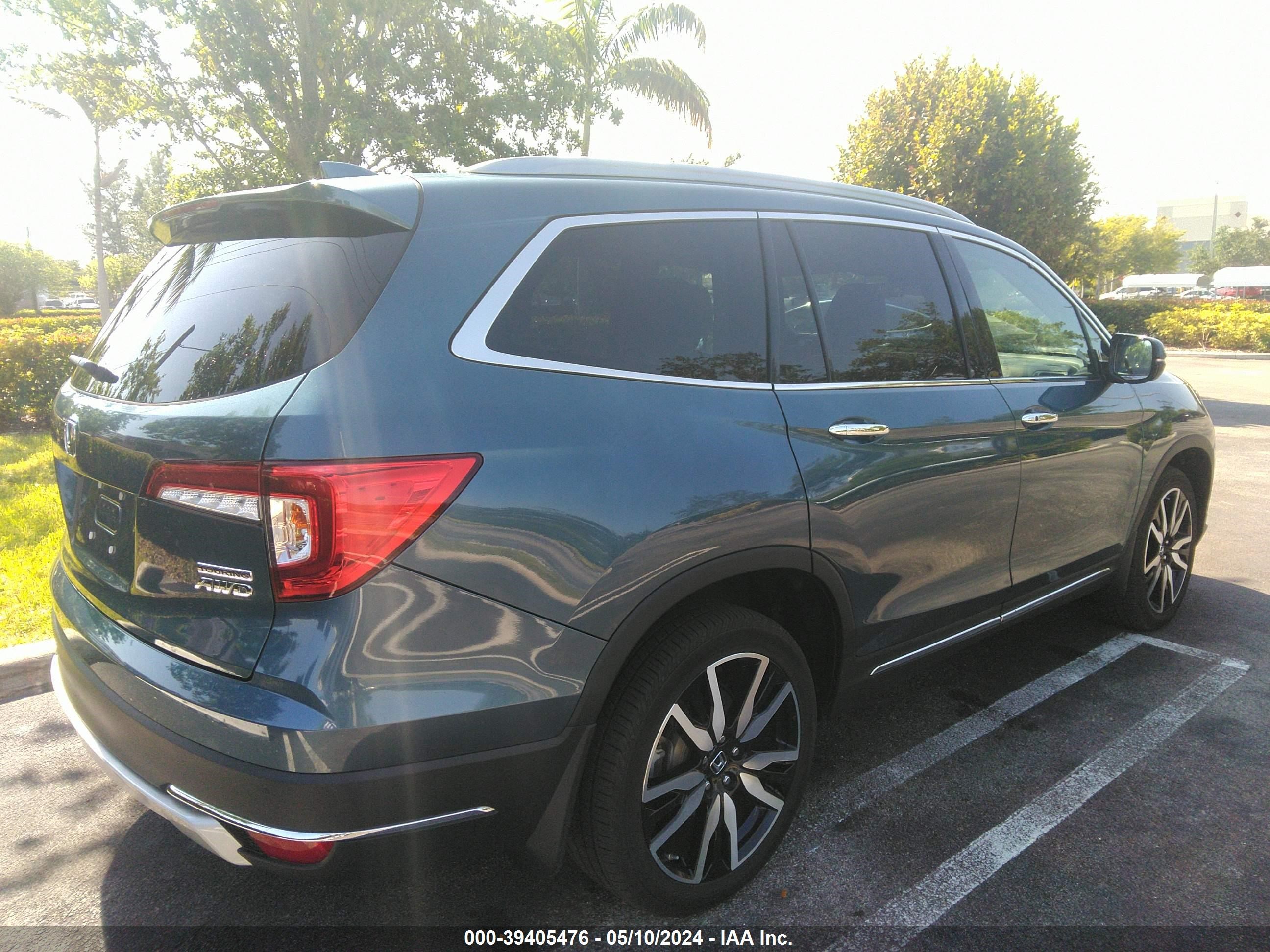 2021 Honda Pilot Awd Touring 8 Passenger vin: 5FNYF6H97MB026299